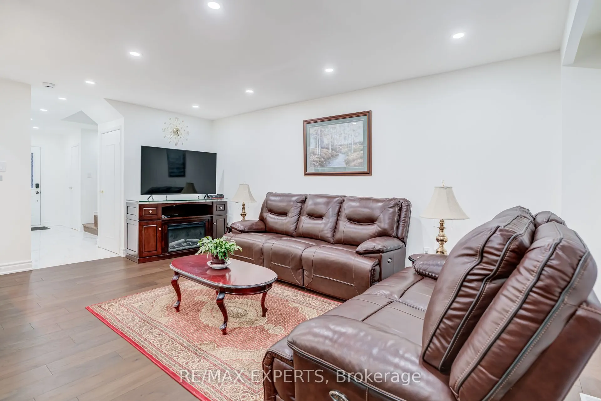 10 Knightsbridge Way #5
