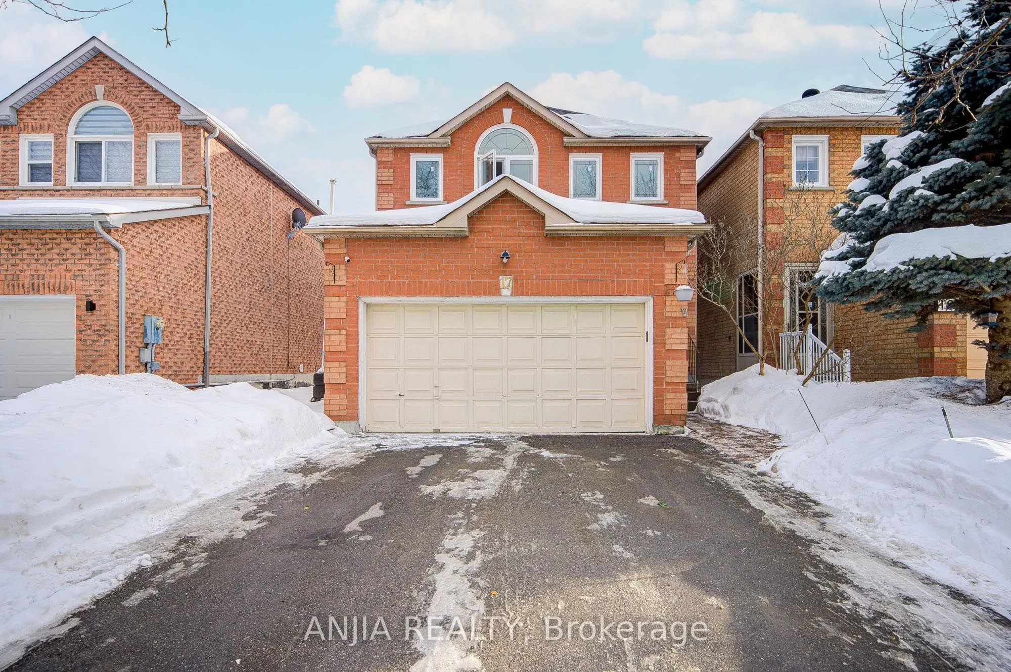 17 Kenborough Court