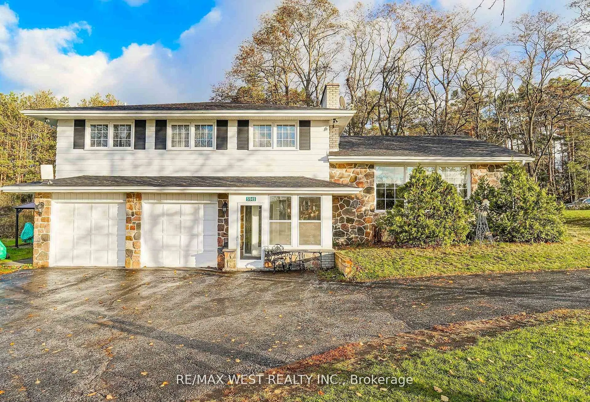 5949 Concession 6 Road