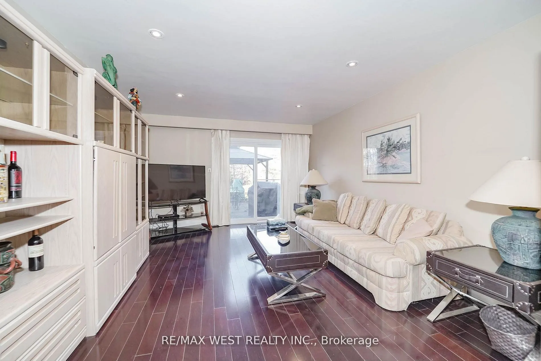 5949 Concession 6 Road