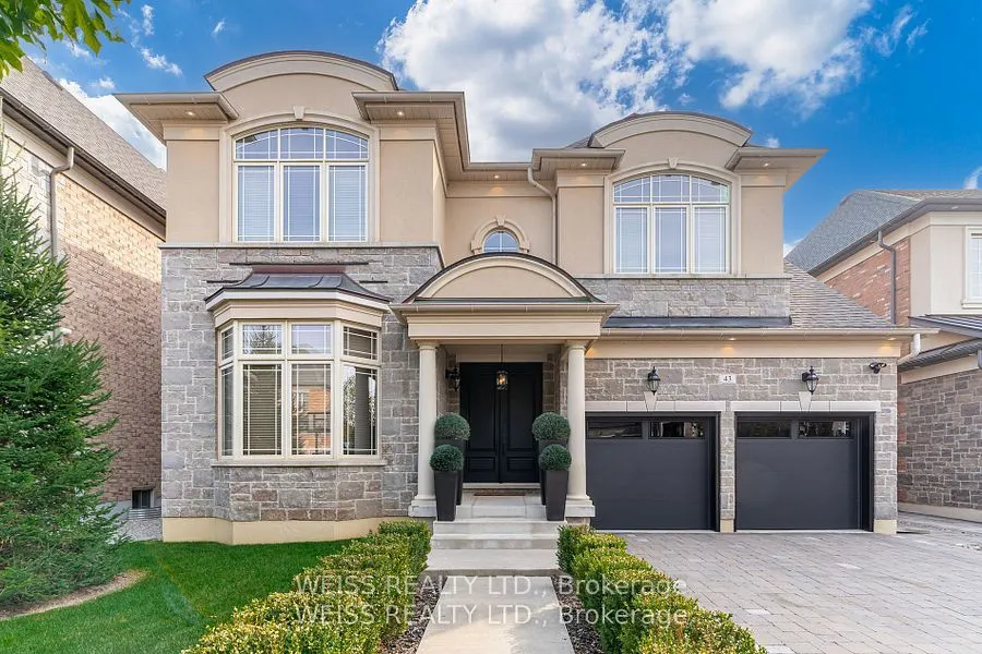 43 Chesney Crescent