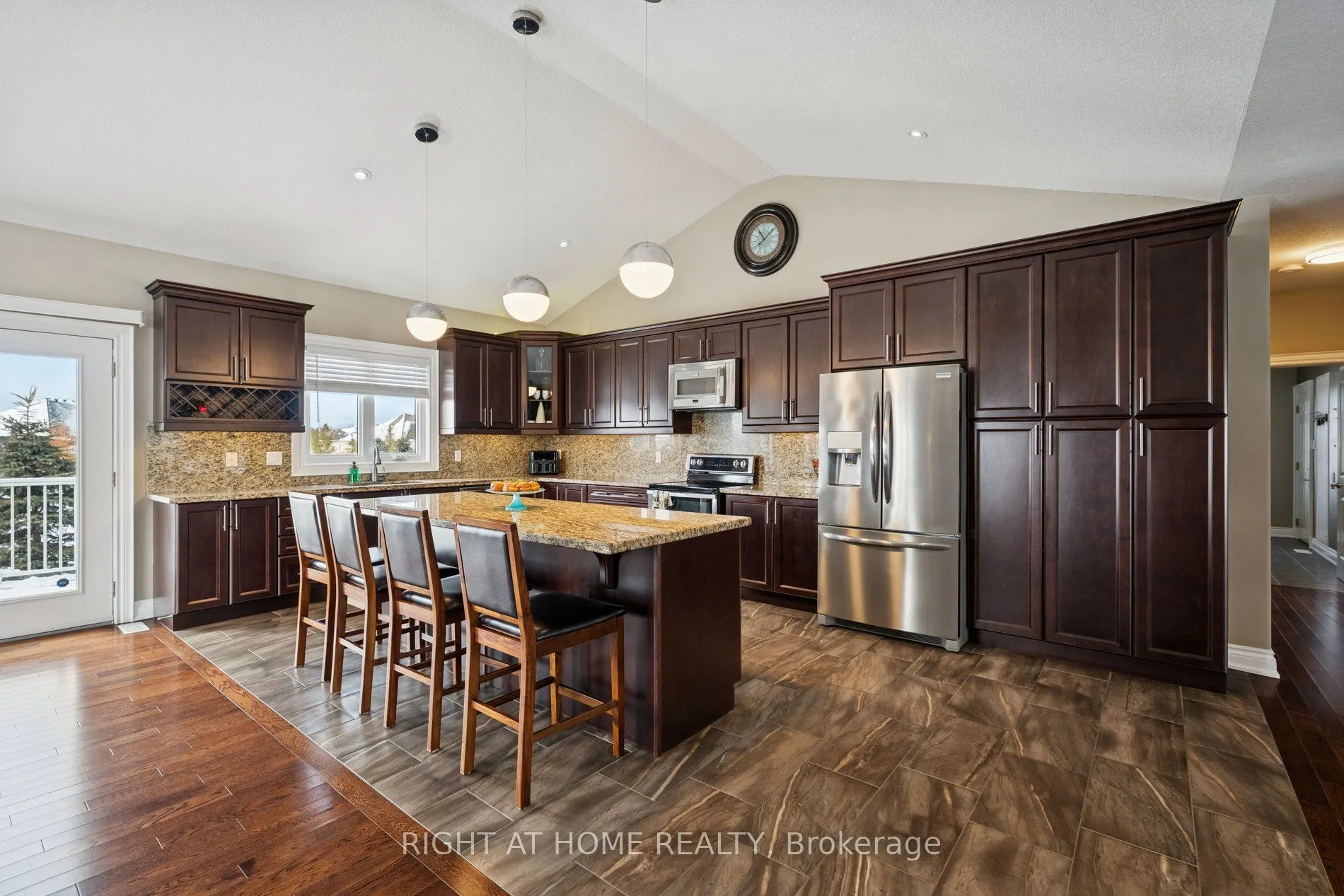10 Brolley Crescent