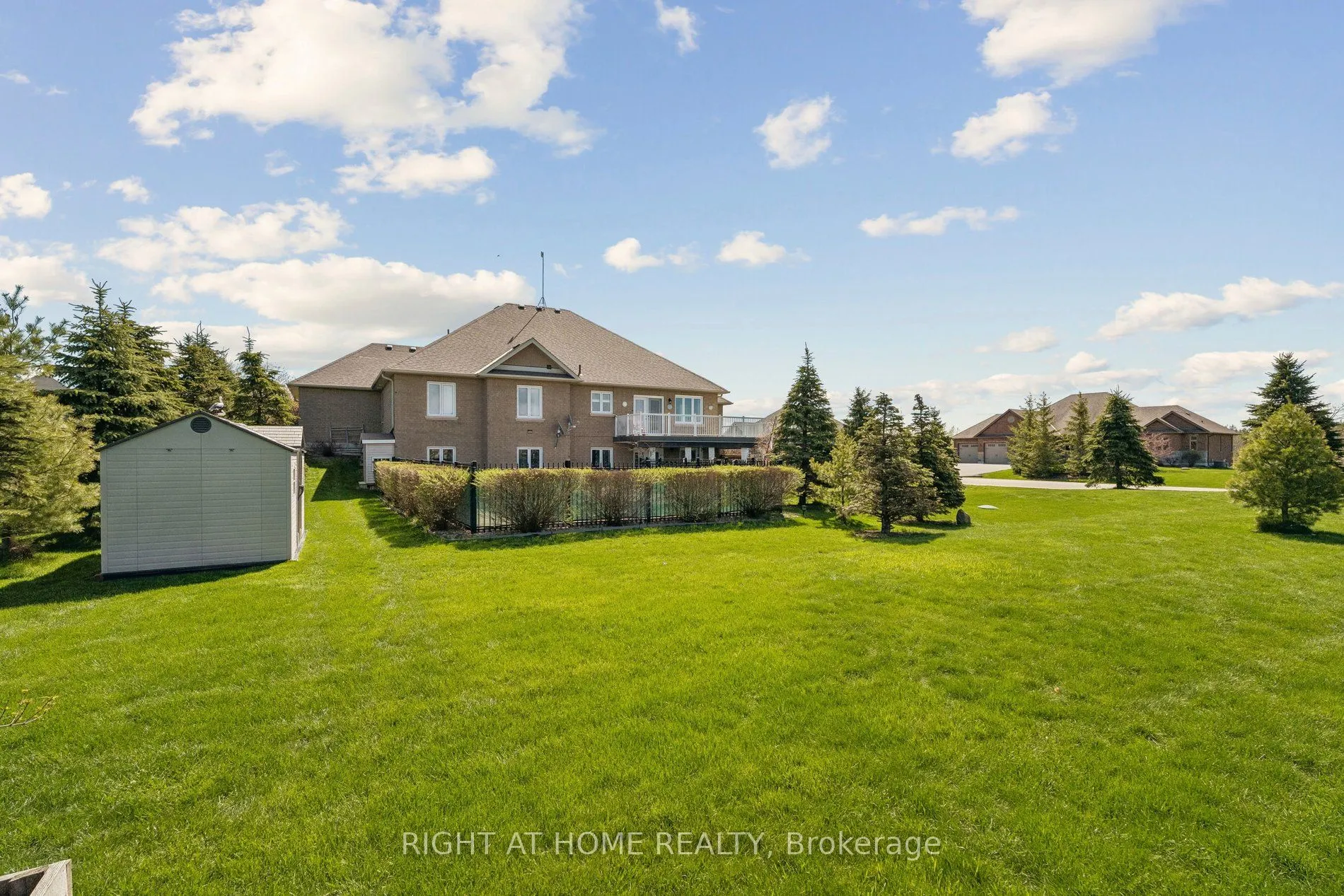 10 Brolley Crescent