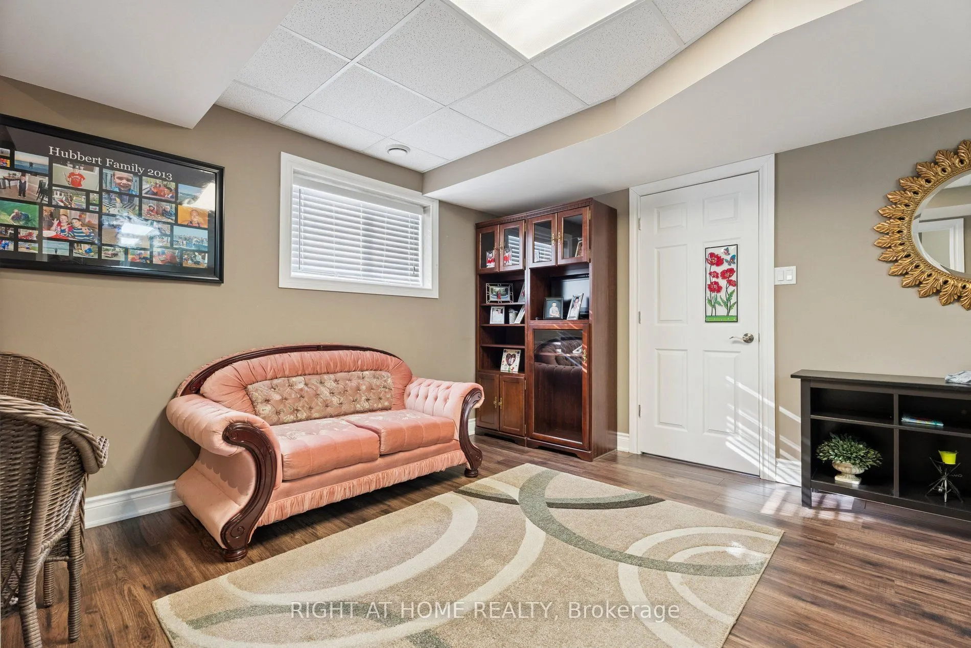 10 Brolley Crescent