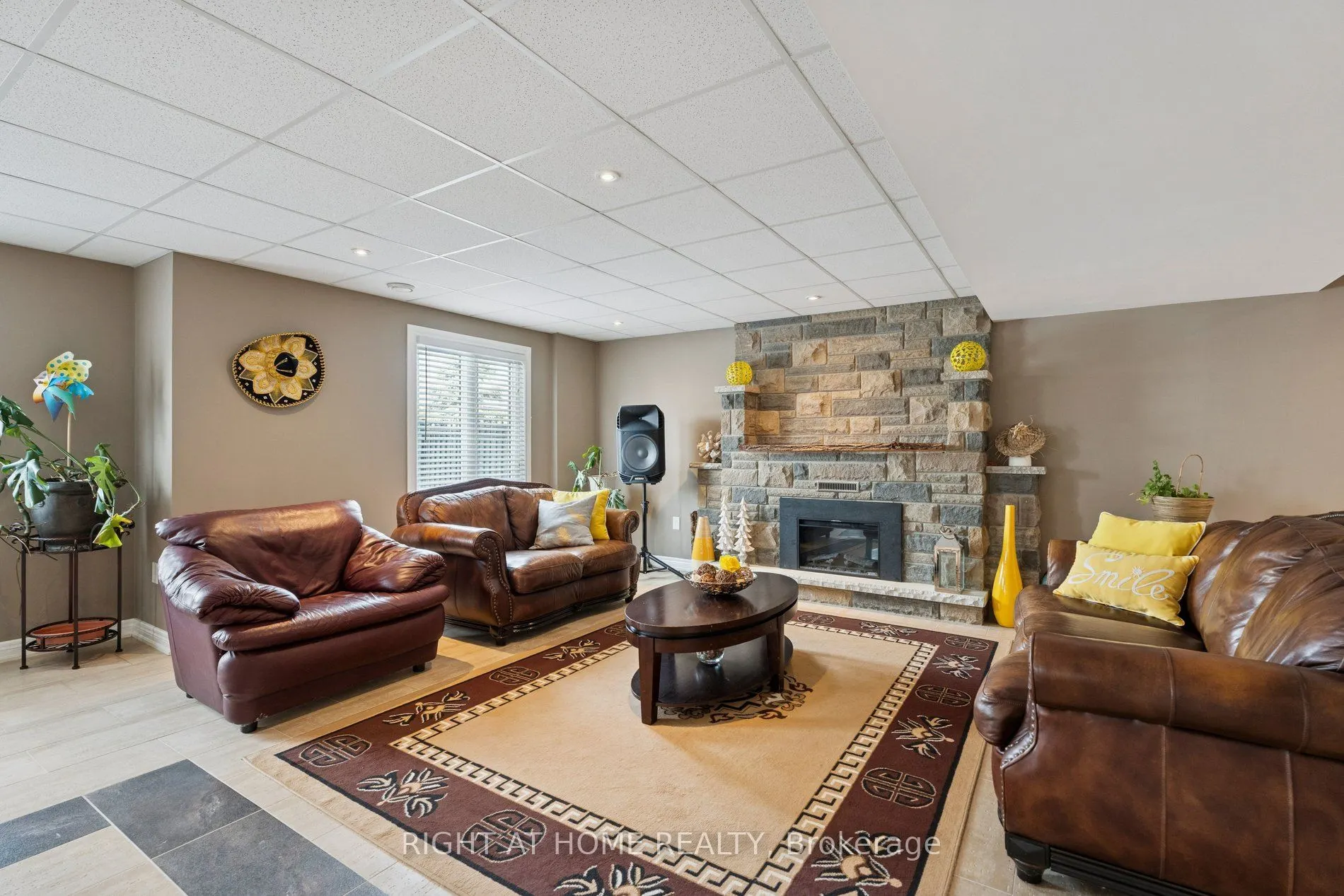 10 Brolley Crescent