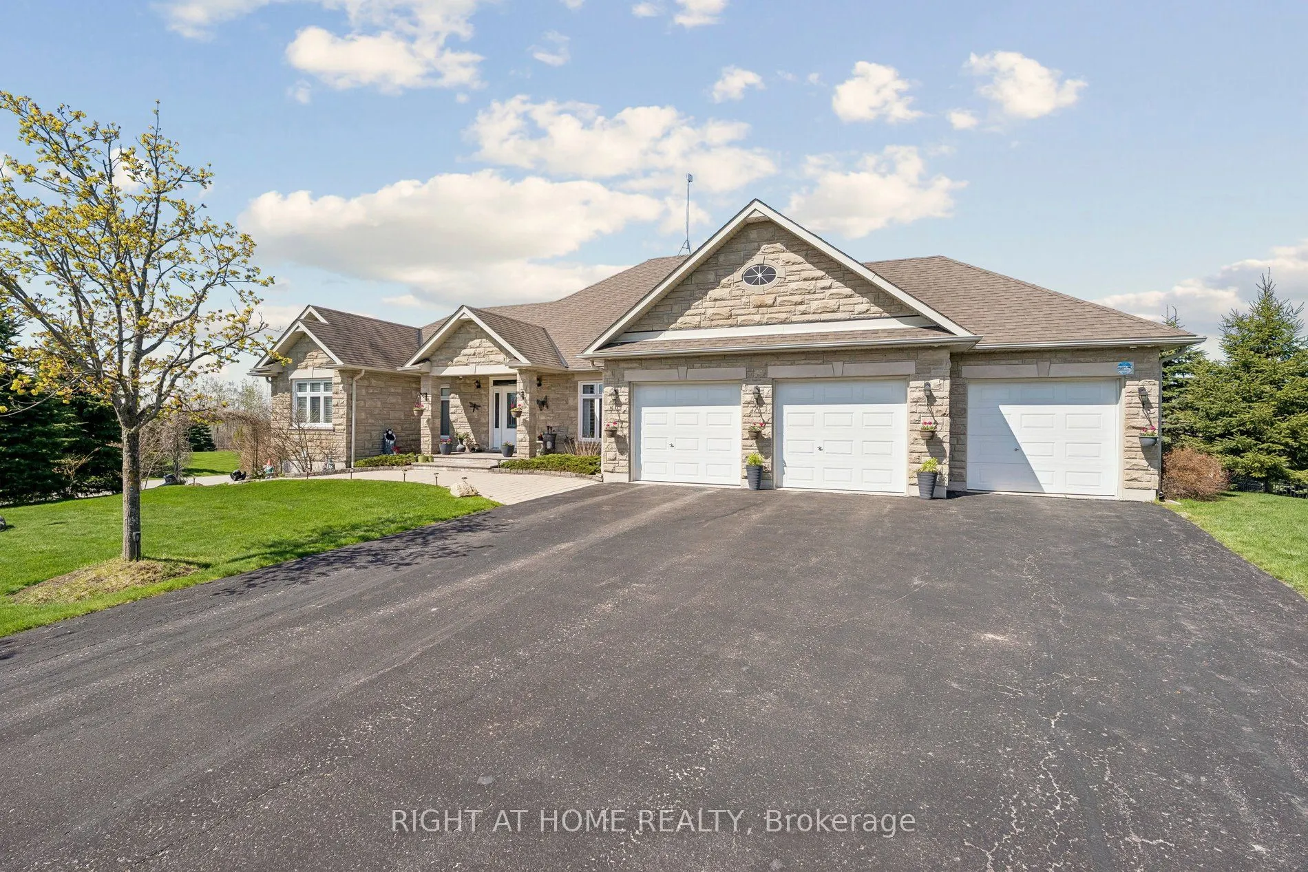 10 Brolley Crescent