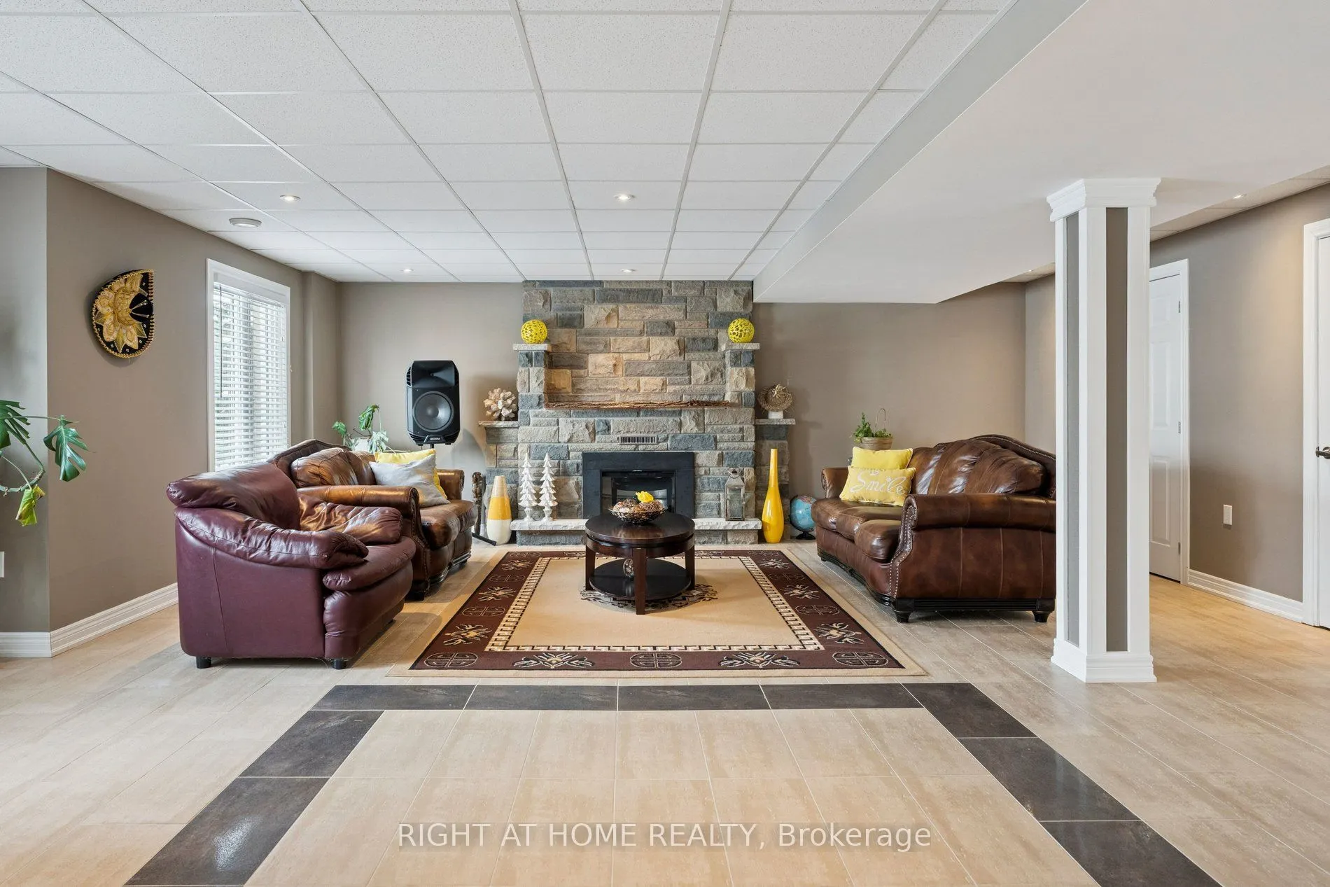 10 Brolley Crescent