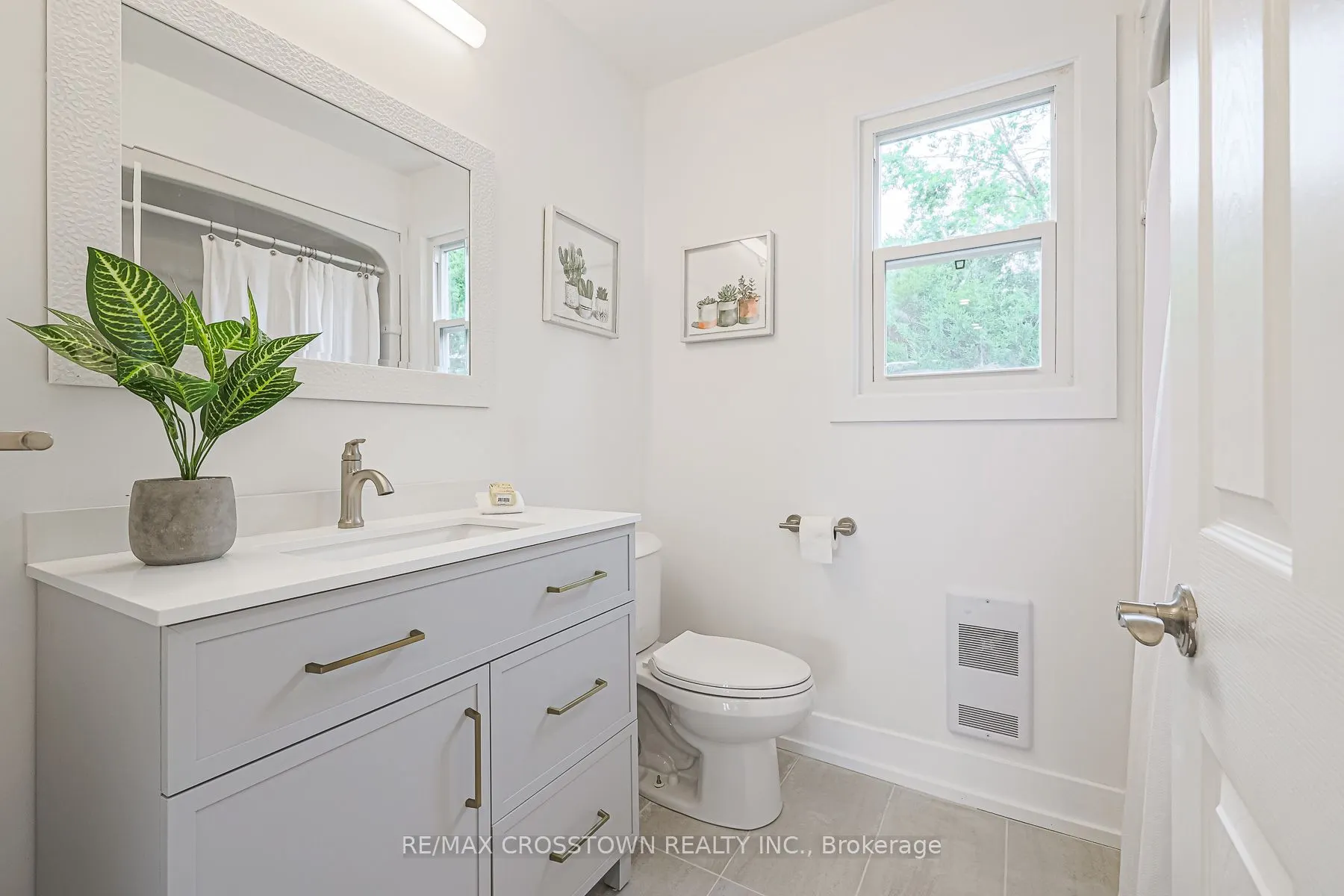 128 Moores Beach Road