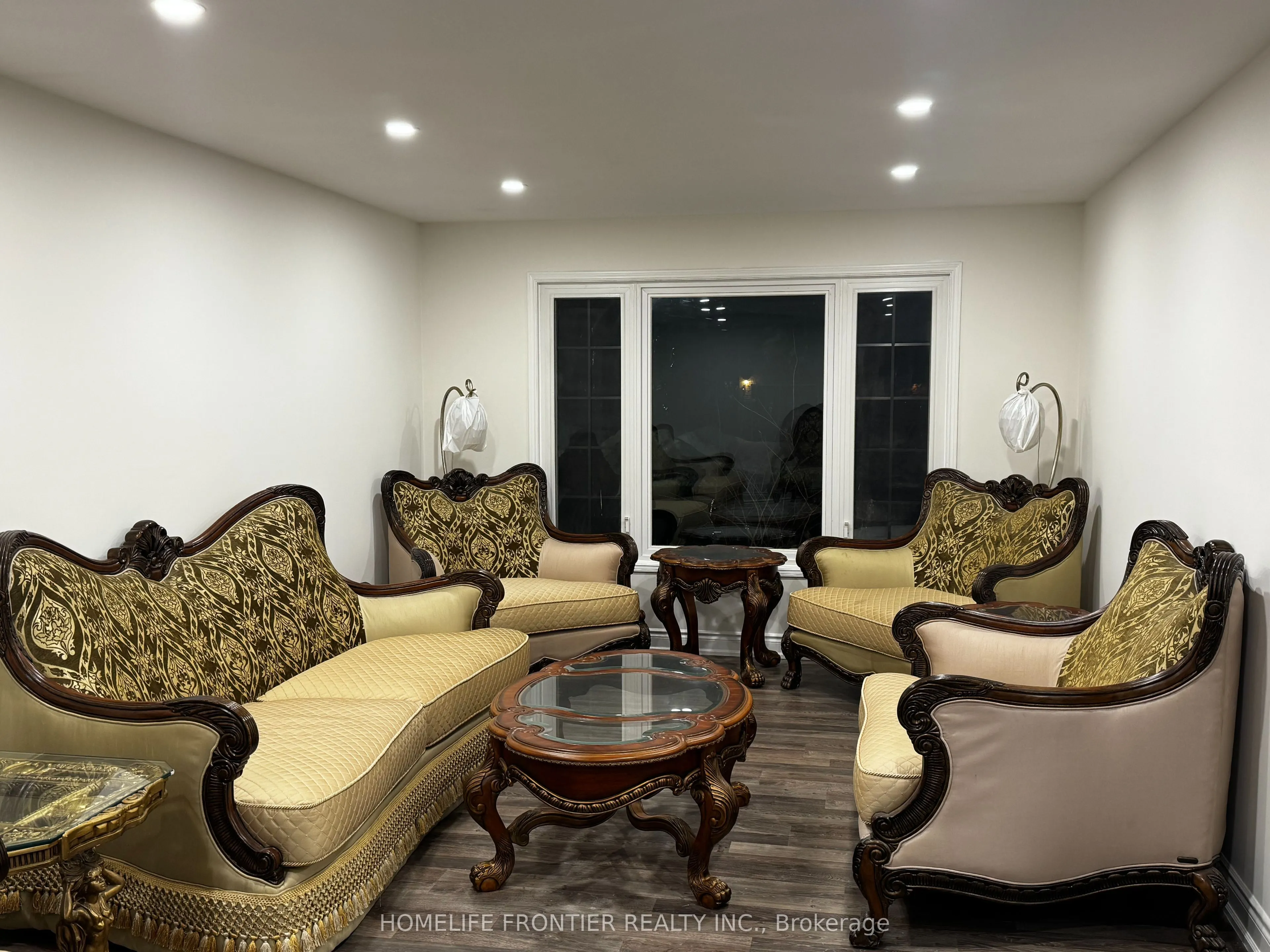 39 Camrose Drive