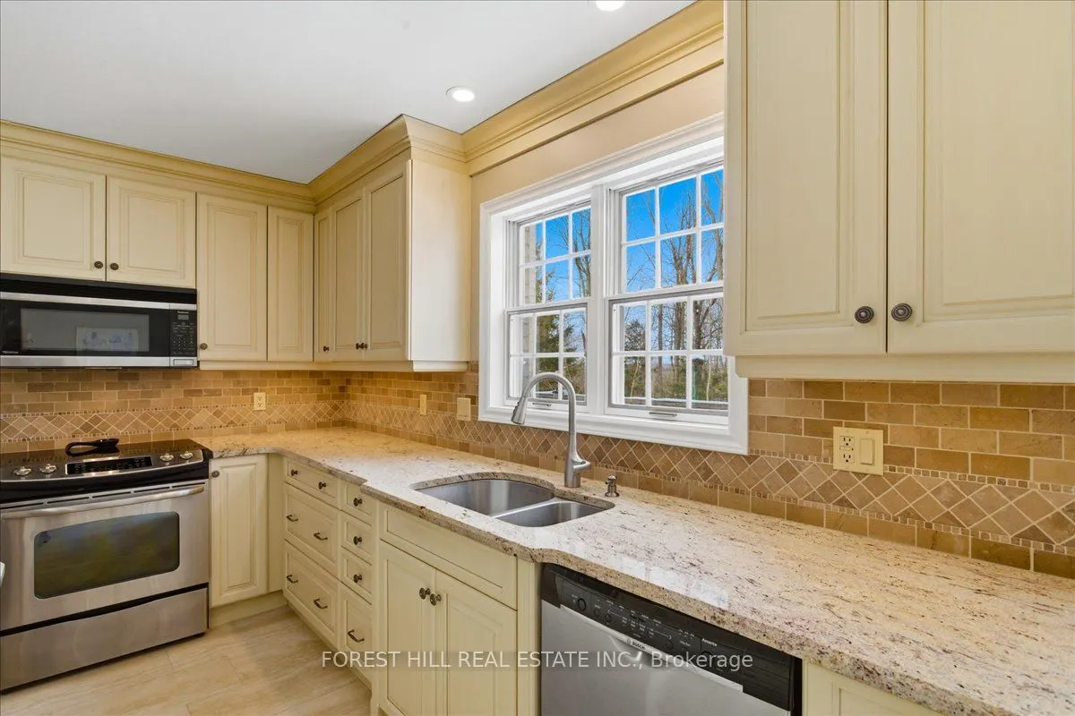 1836 Quantz Crescent