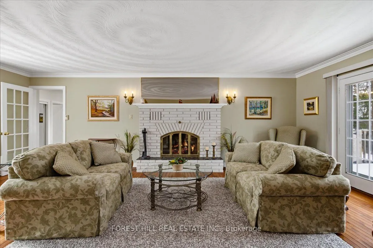 1836 Quantz Crescent