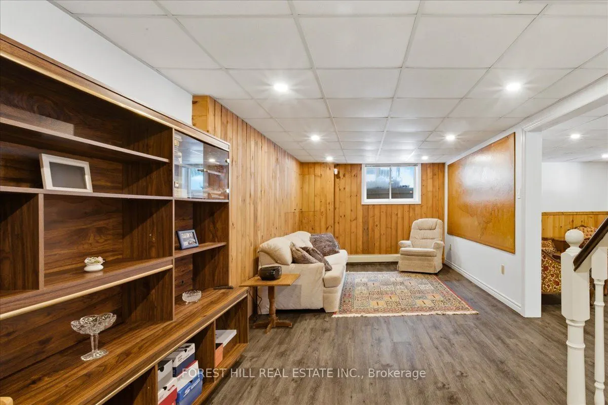 1836 Quantz Crescent