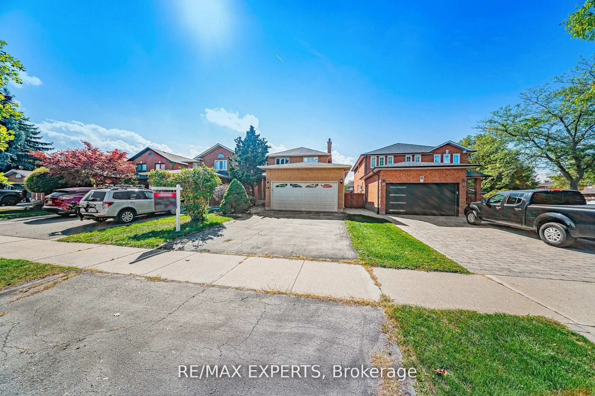 47 Velvet Crescent