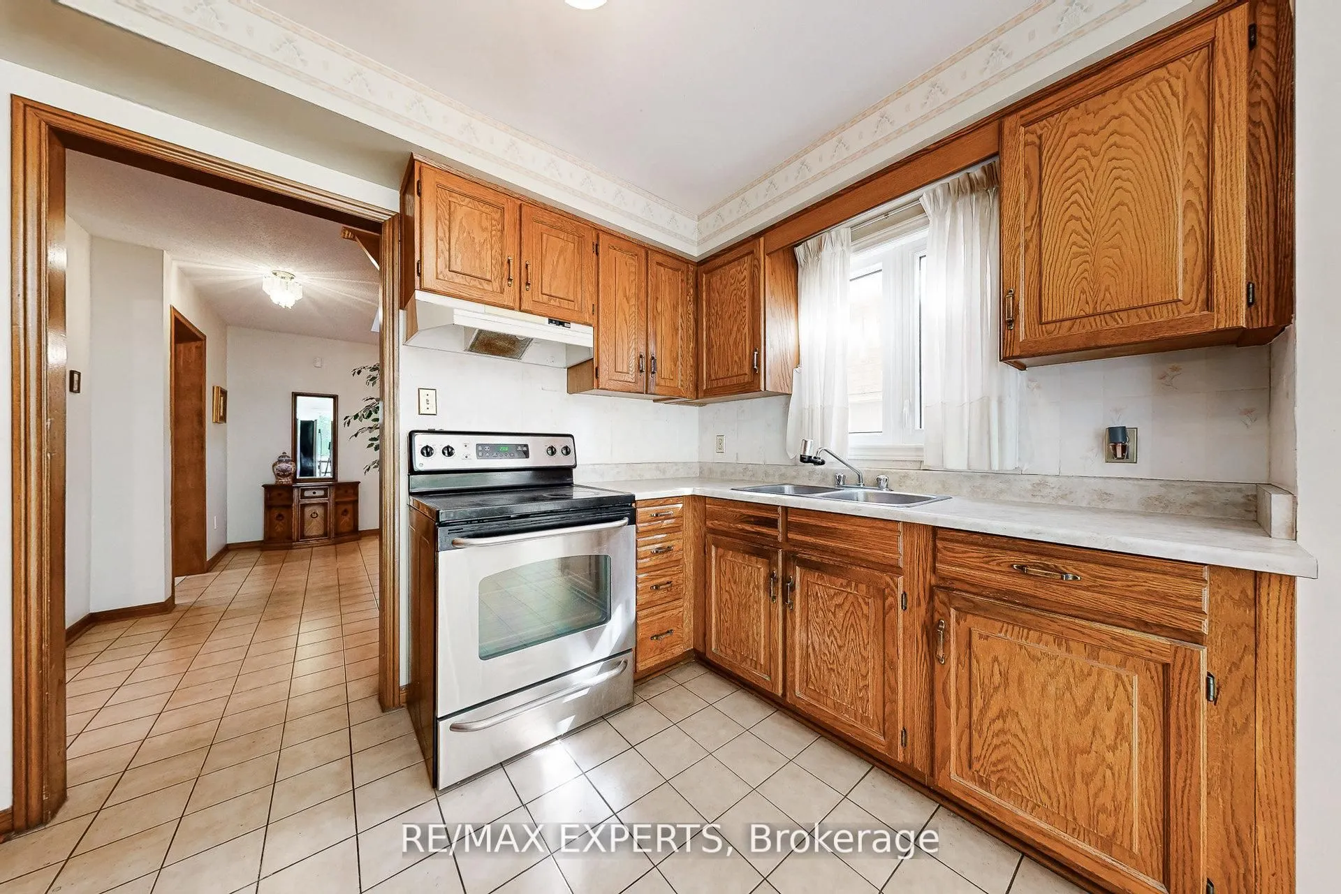 47 Velvet Crescent