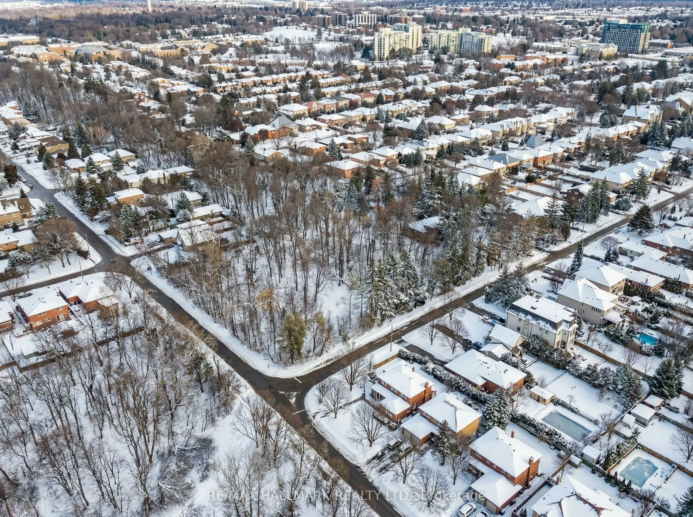 108 Yongehurst Road