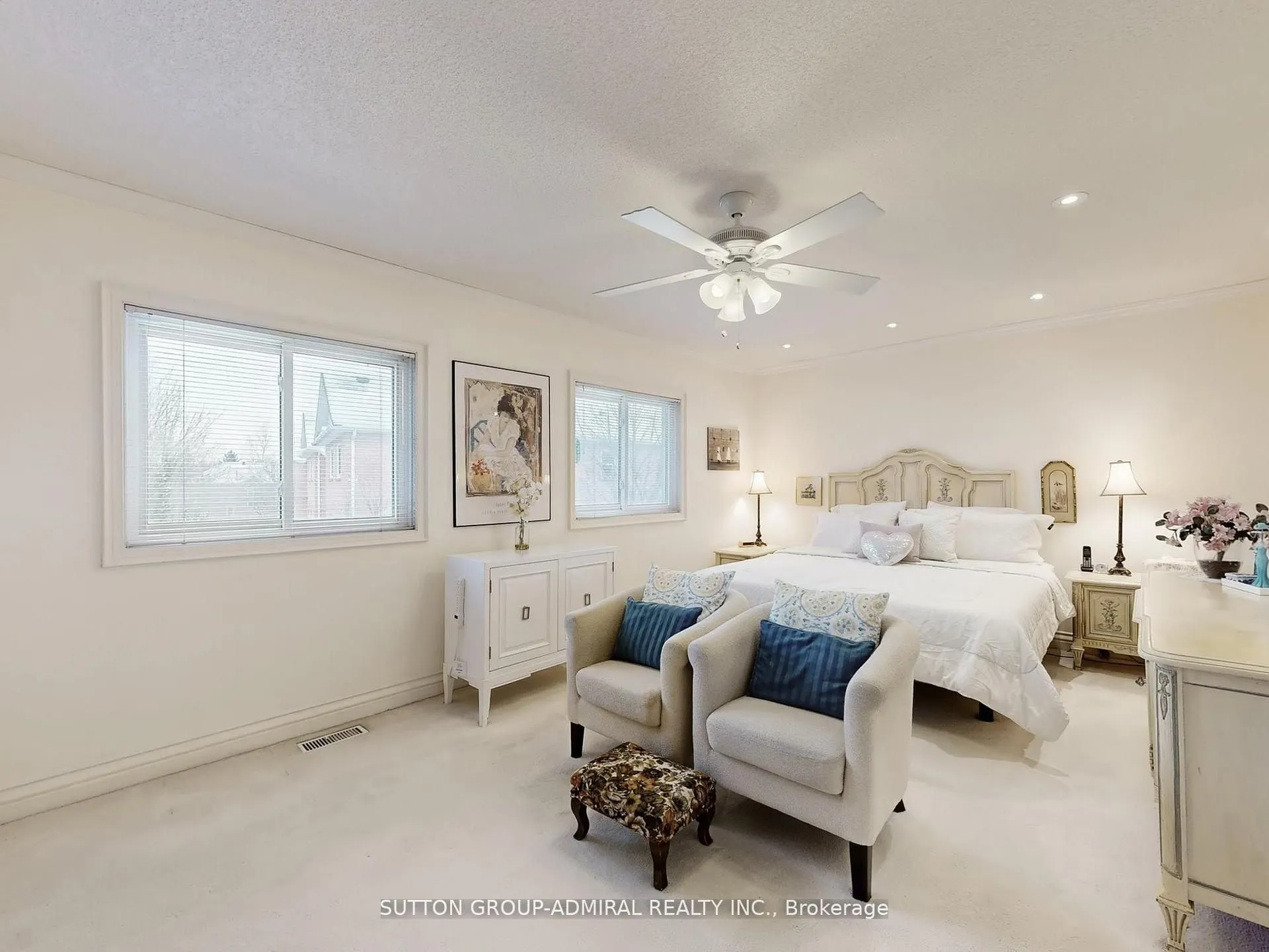 105 Leah Crescent #105