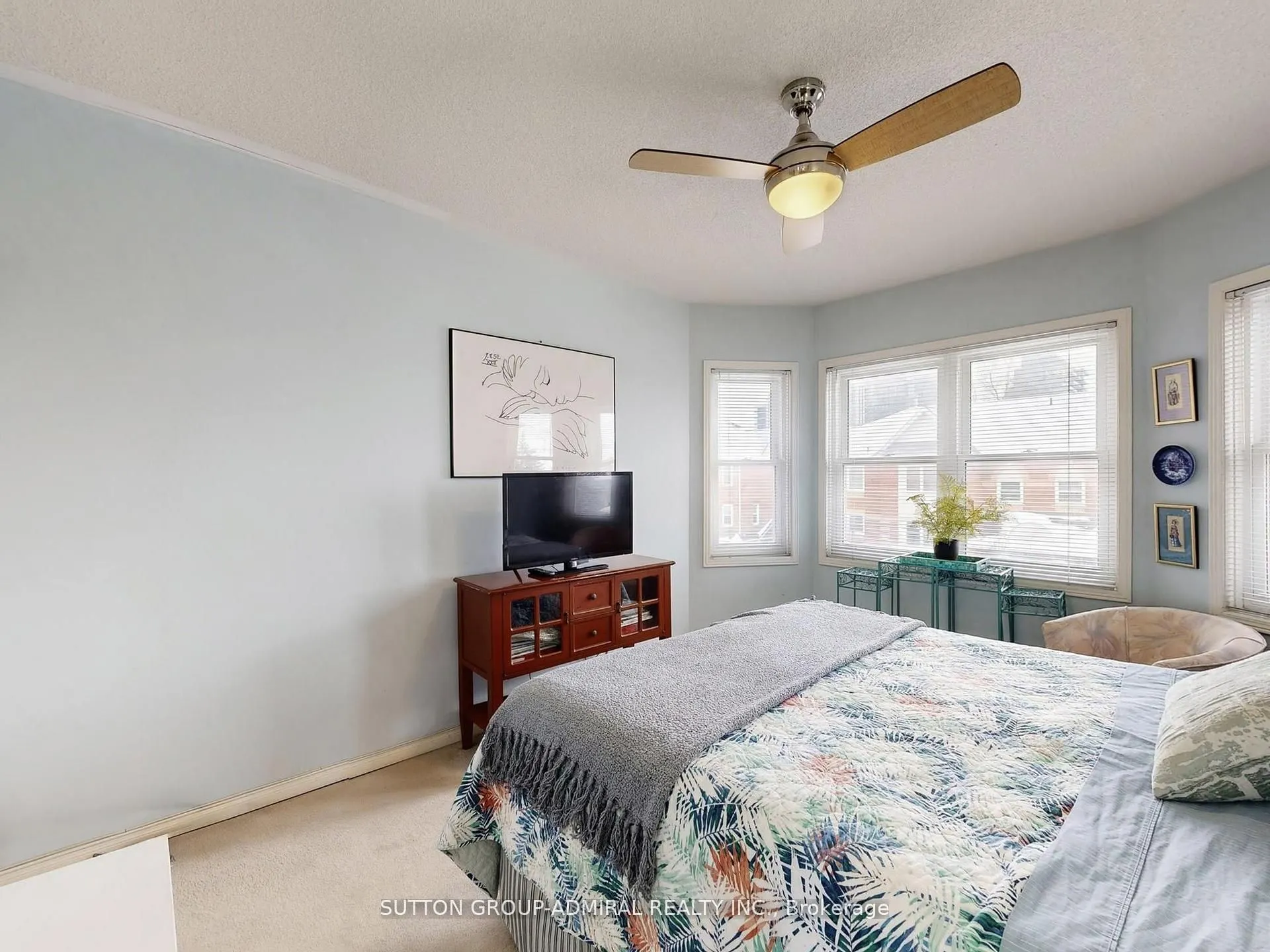 105 Leah Crescent #105