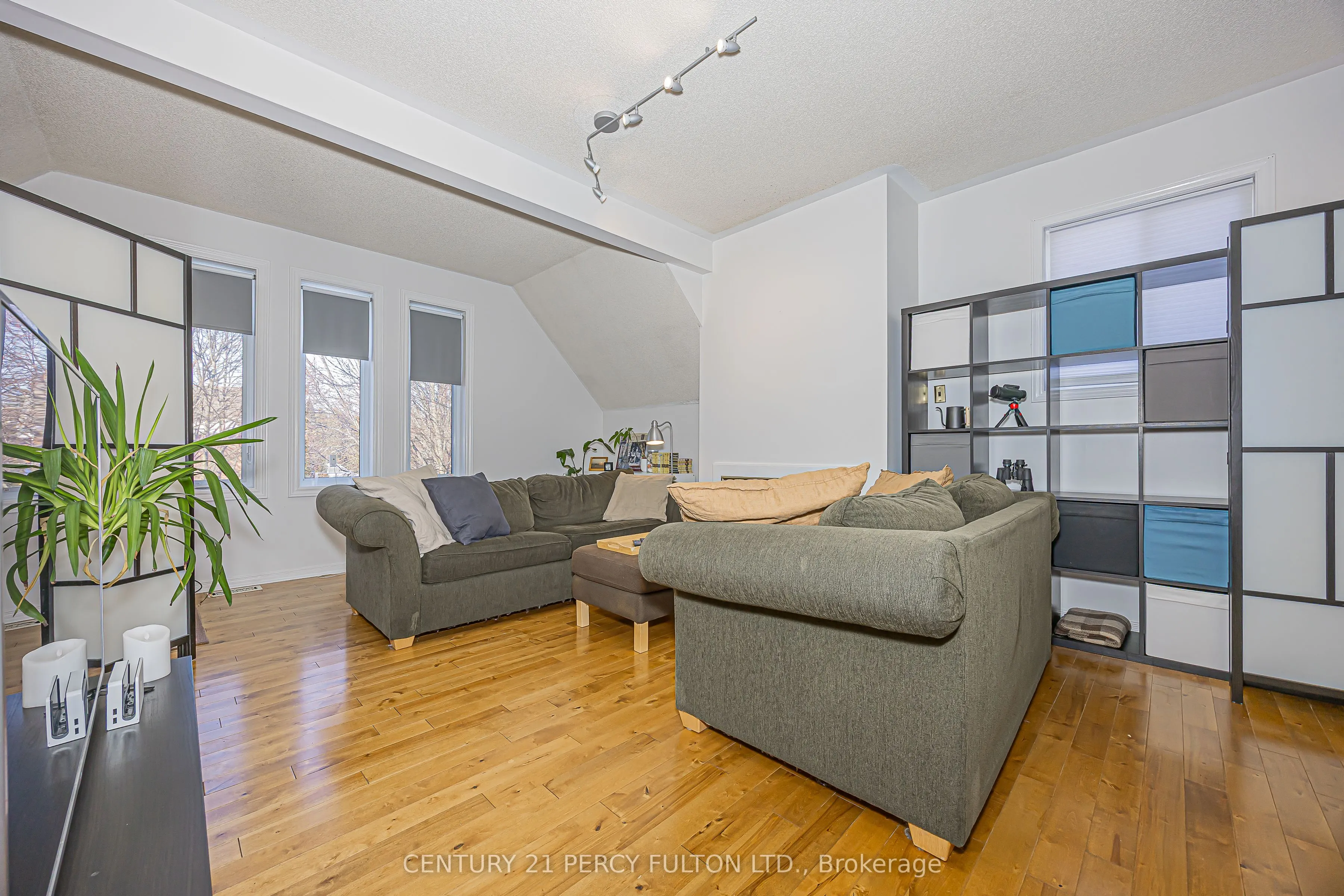 84 Loraview Lane