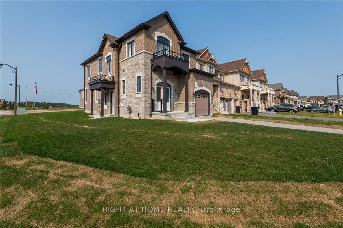 78 Lorne Thomas Place