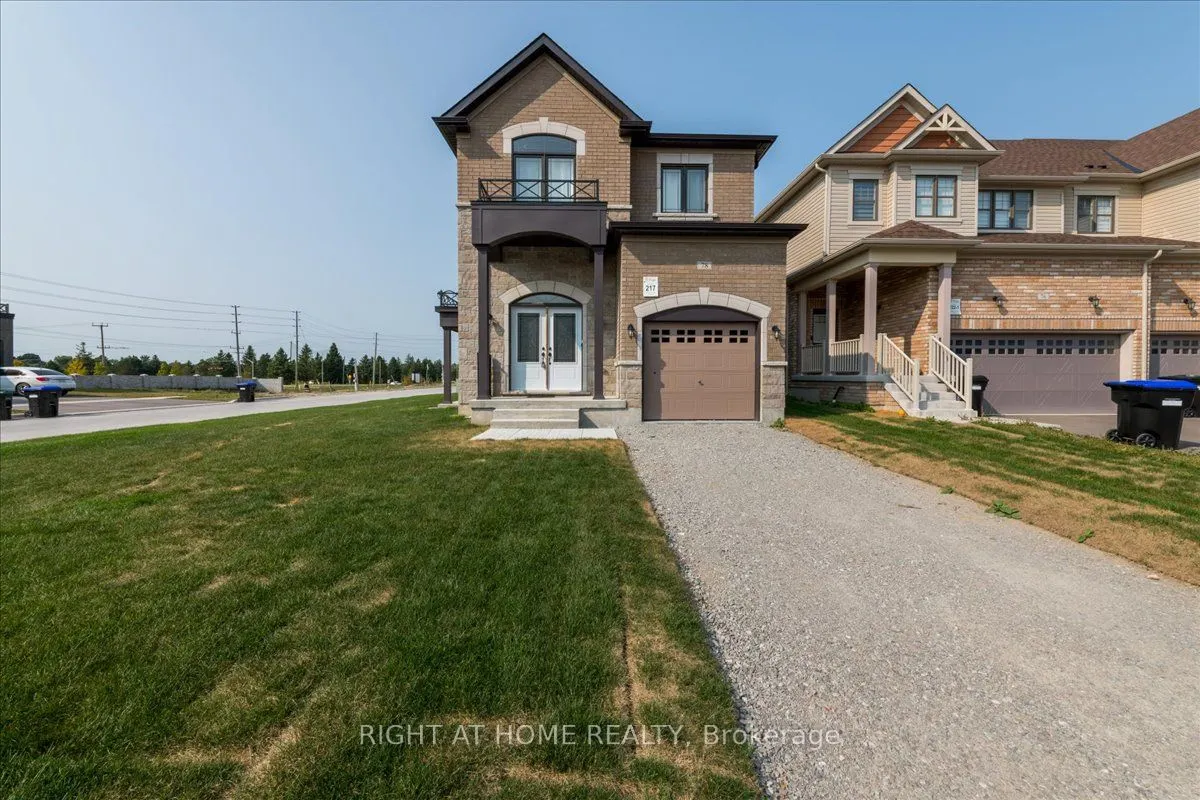 78 Lorne Thomas Place