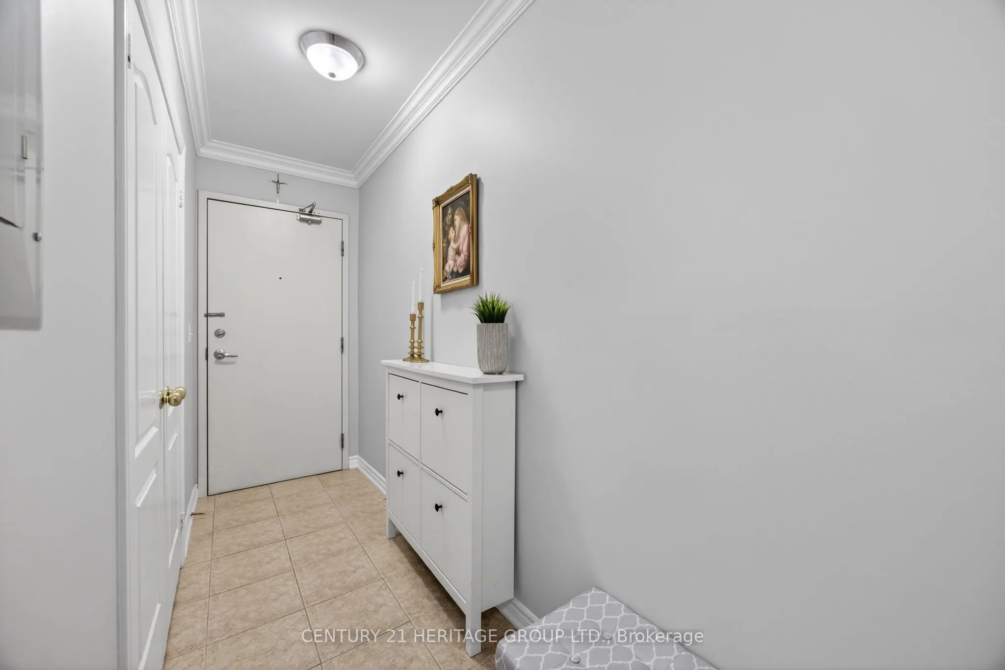 112 Simcoe Road #214