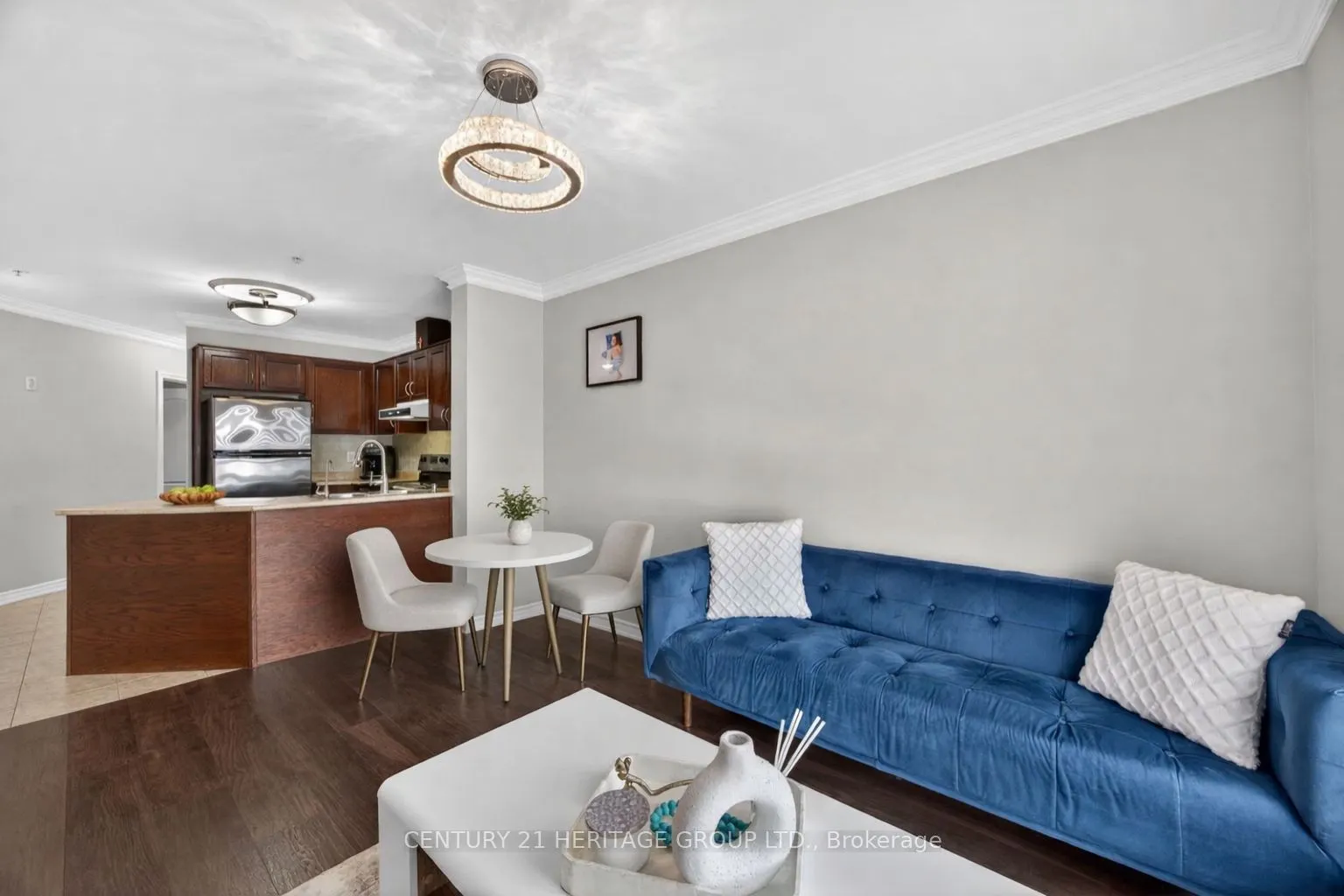 112 Simcoe Road #214