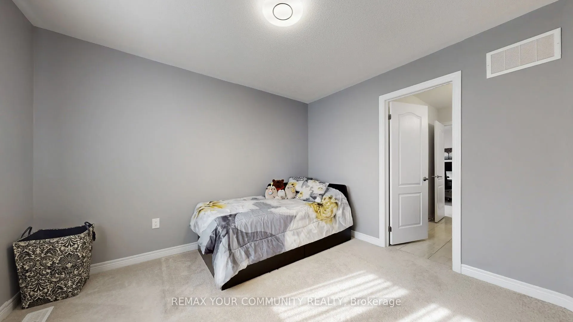 9 Applegate Drive