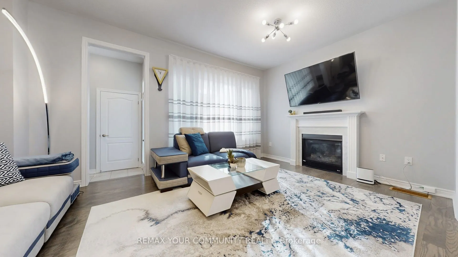 9 Applegate Drive