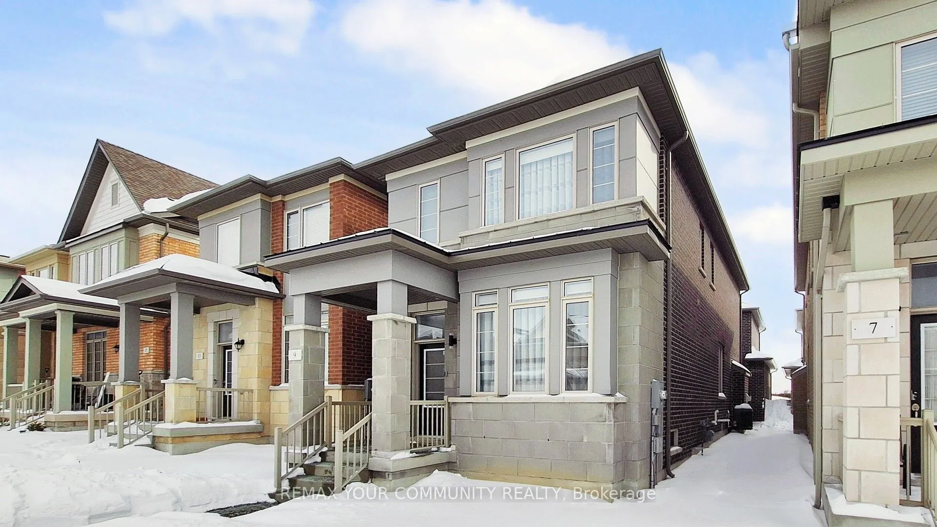 9 Applegate Drive