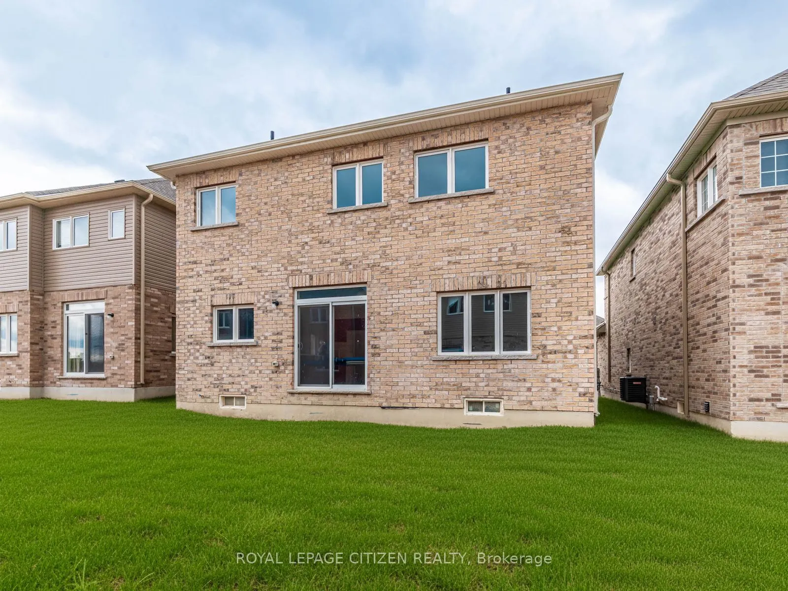 4 Heather Fullerton Road