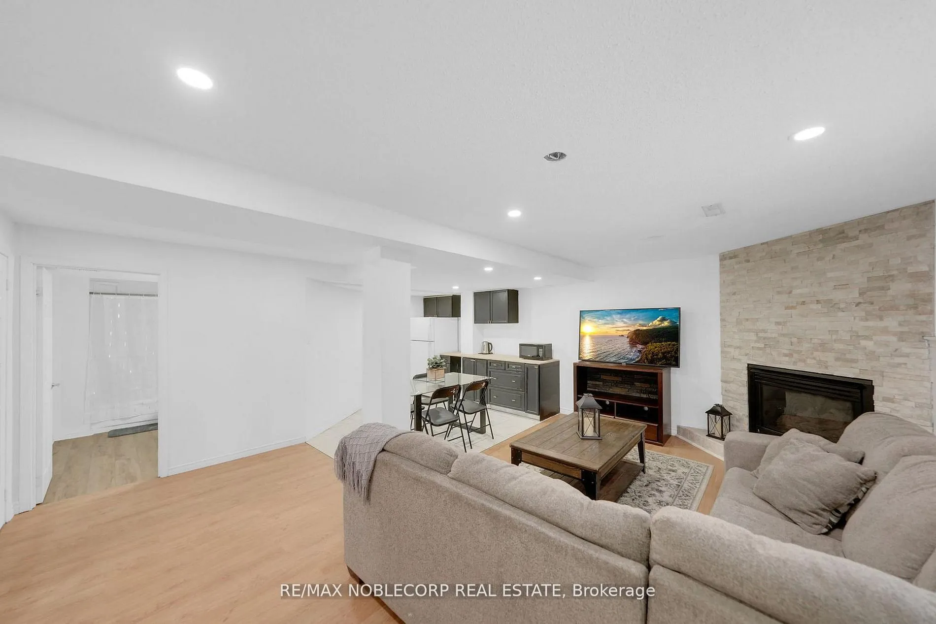 76 Edenbridge Drive