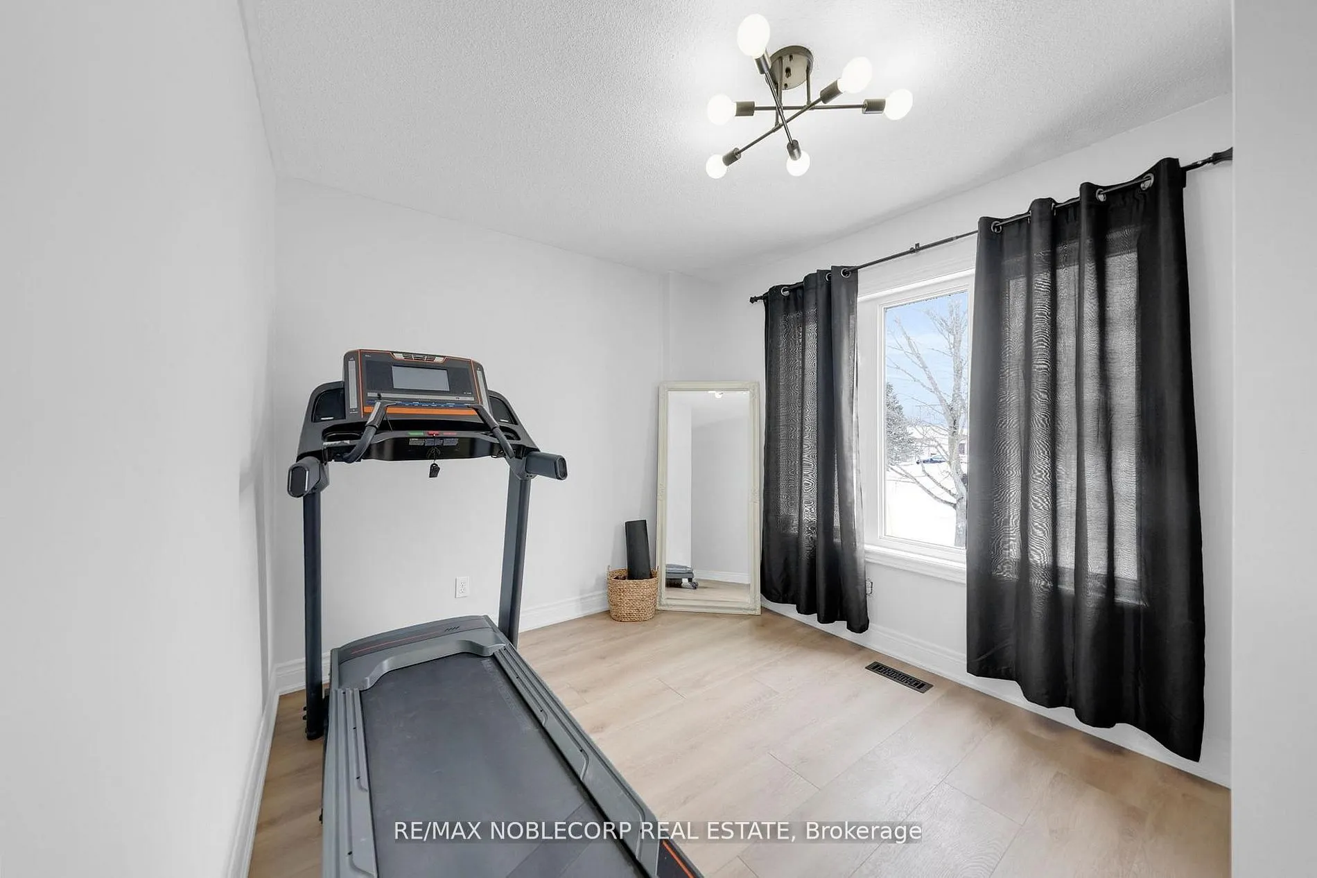 76 Edenbridge Drive