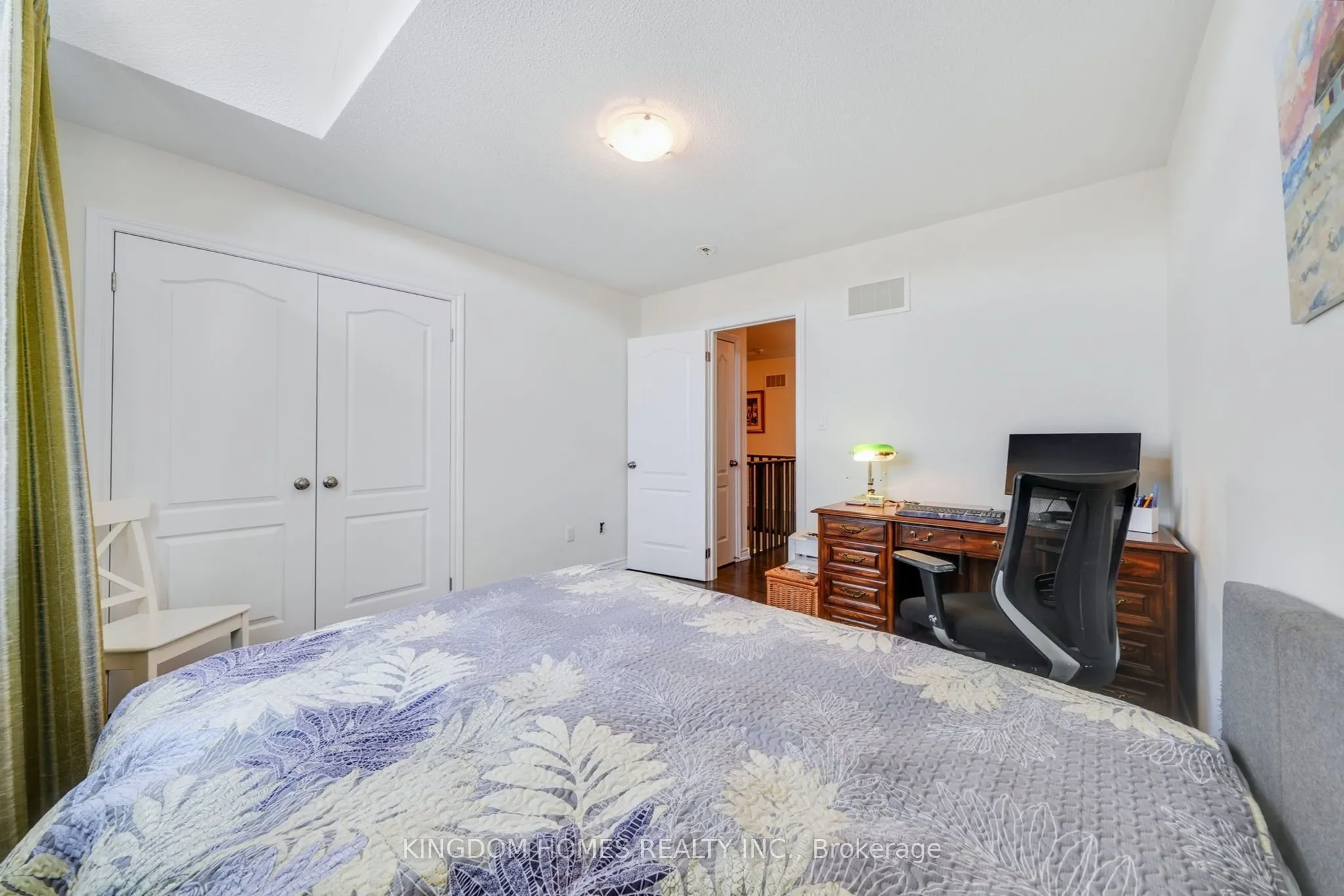 1152 Peelar Crescent