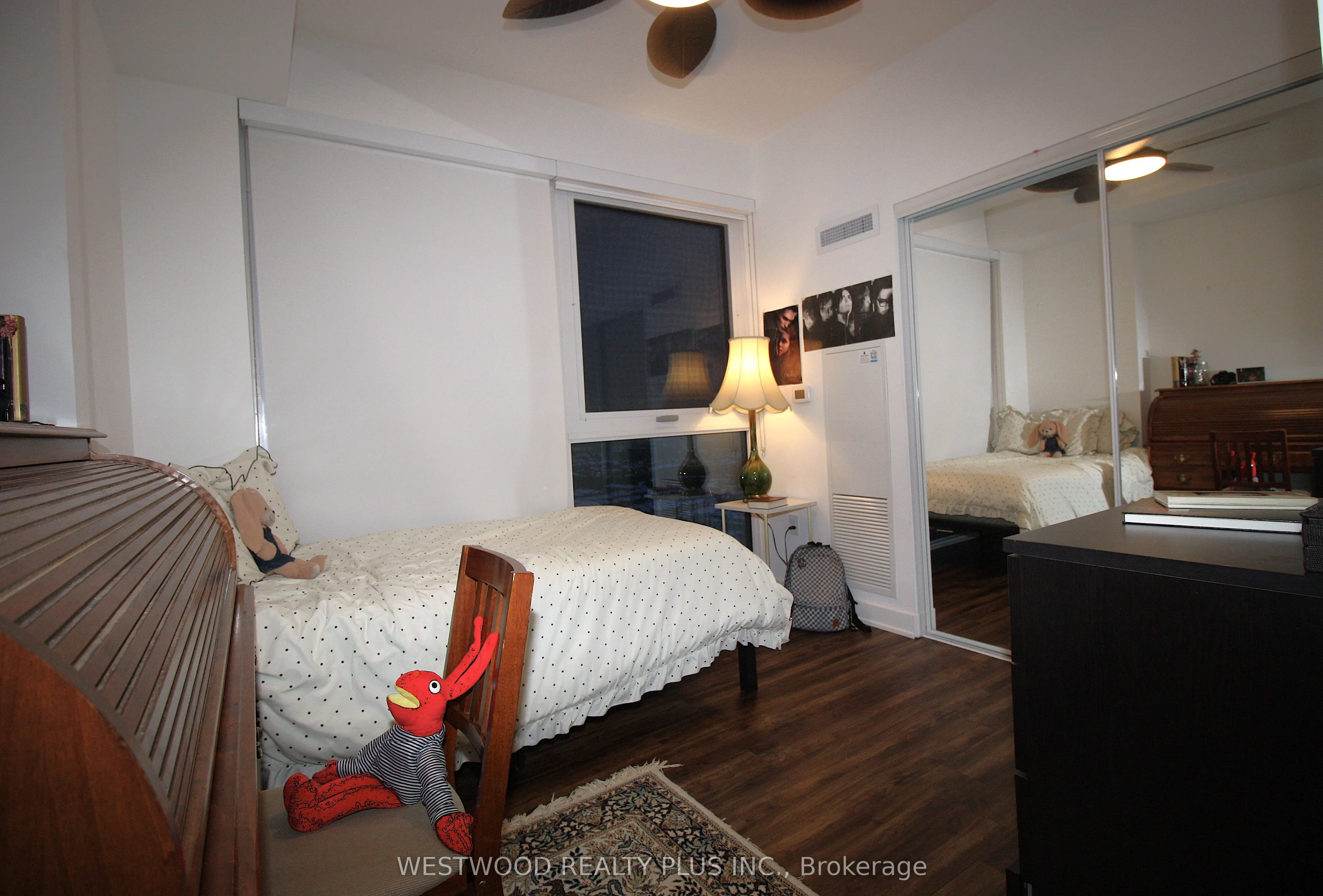 95 Oneida Crescent #LPH04