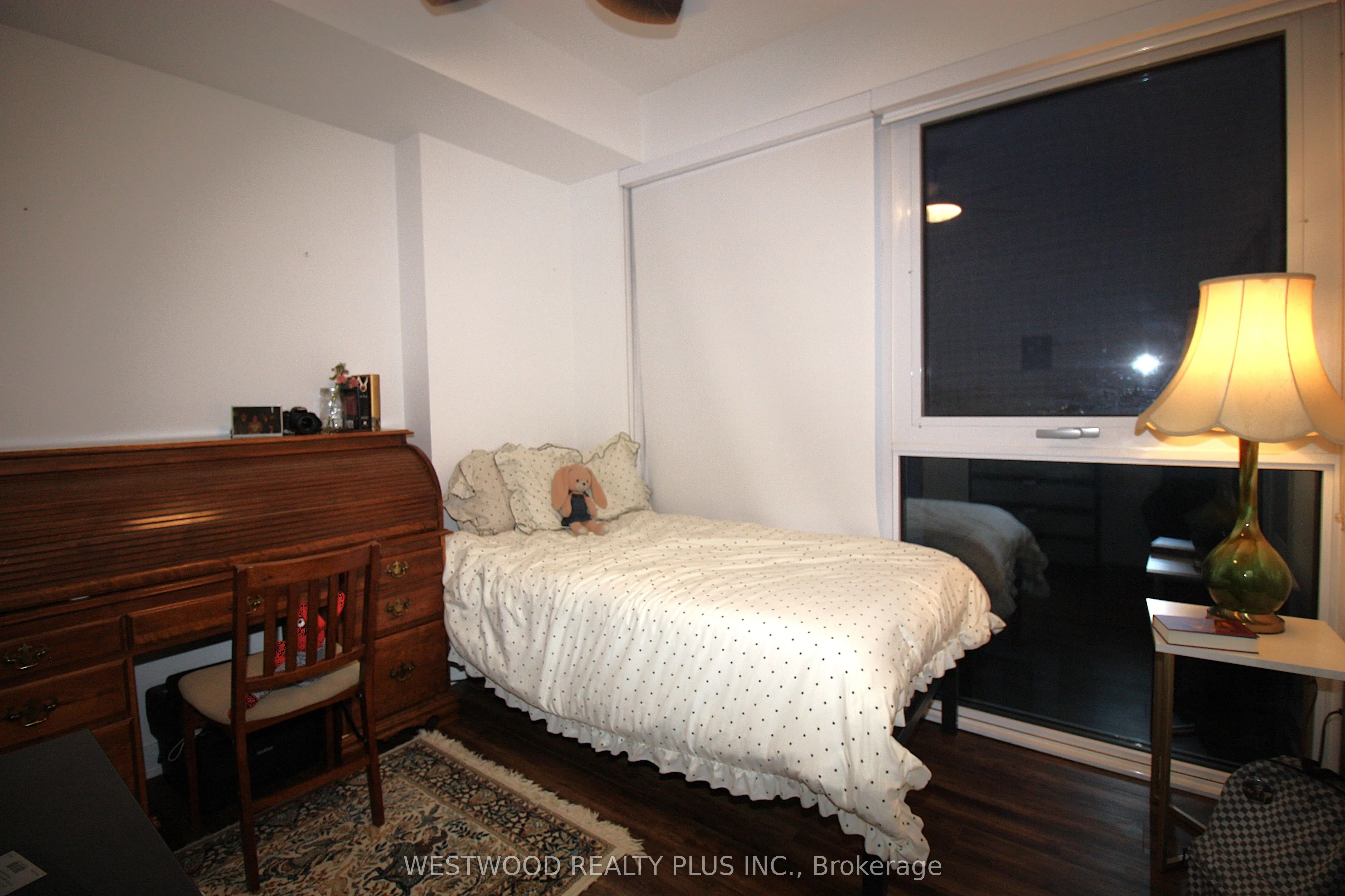 95 Oneida Crescent #LPH04