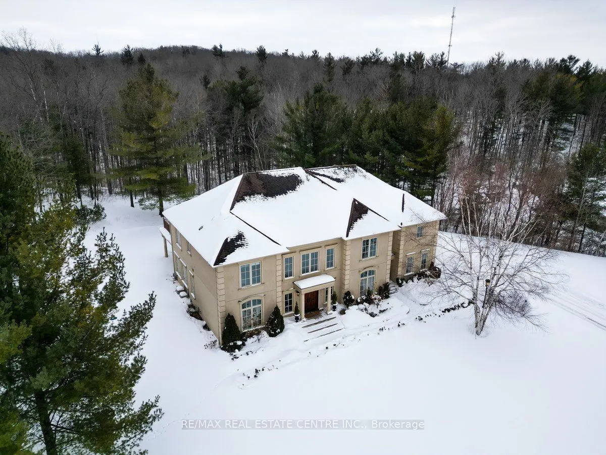 65 Kingswood Drive