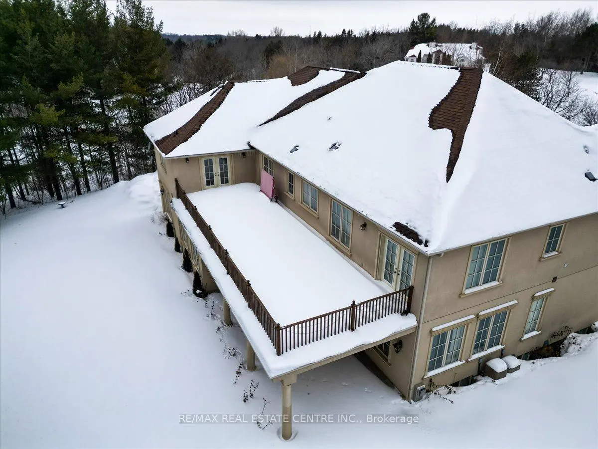 65 Kingswood Drive