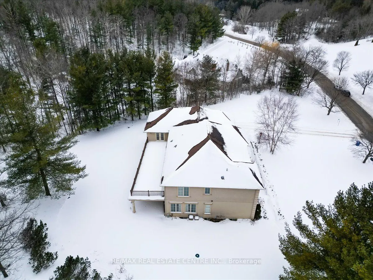 65 Kingswood Drive