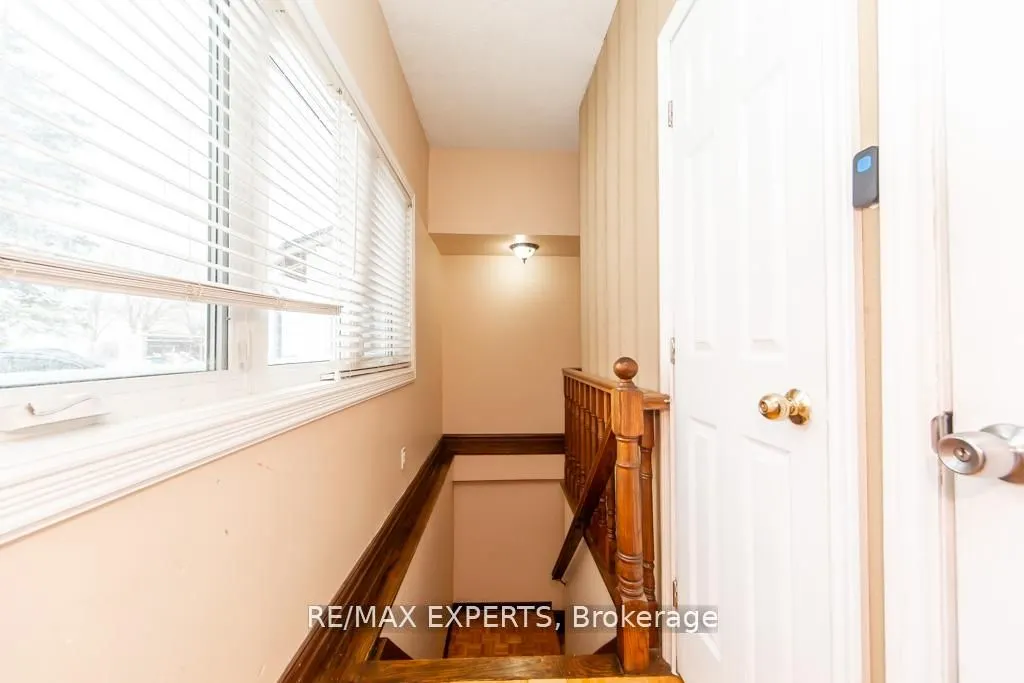 7440 17th Side Road