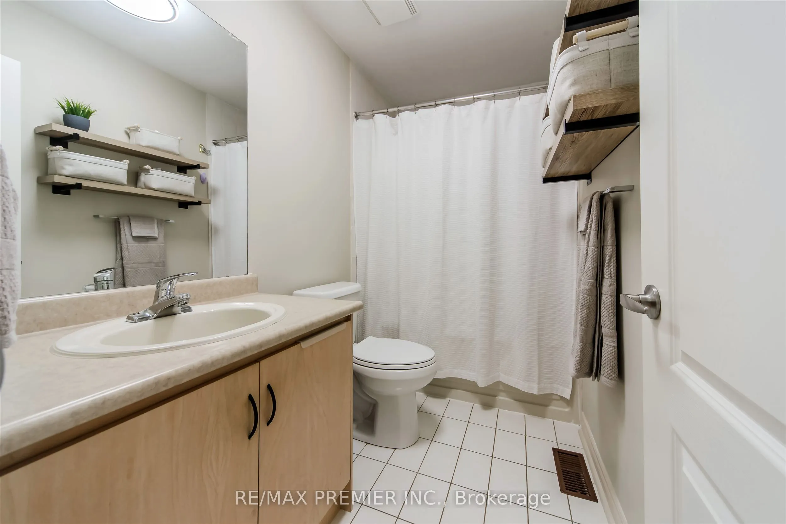 17 Villandry Crescent