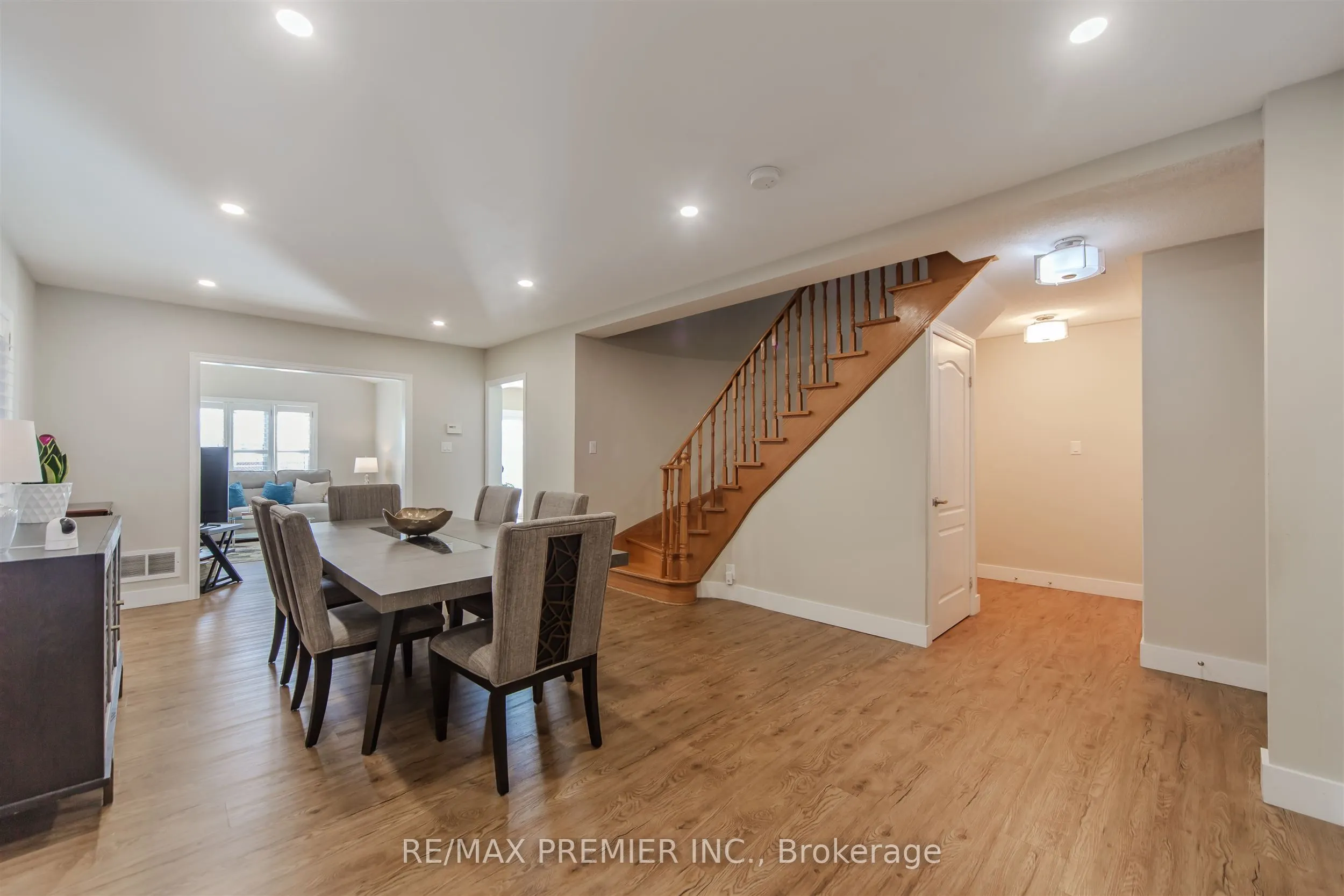 17 Villandry Crescent