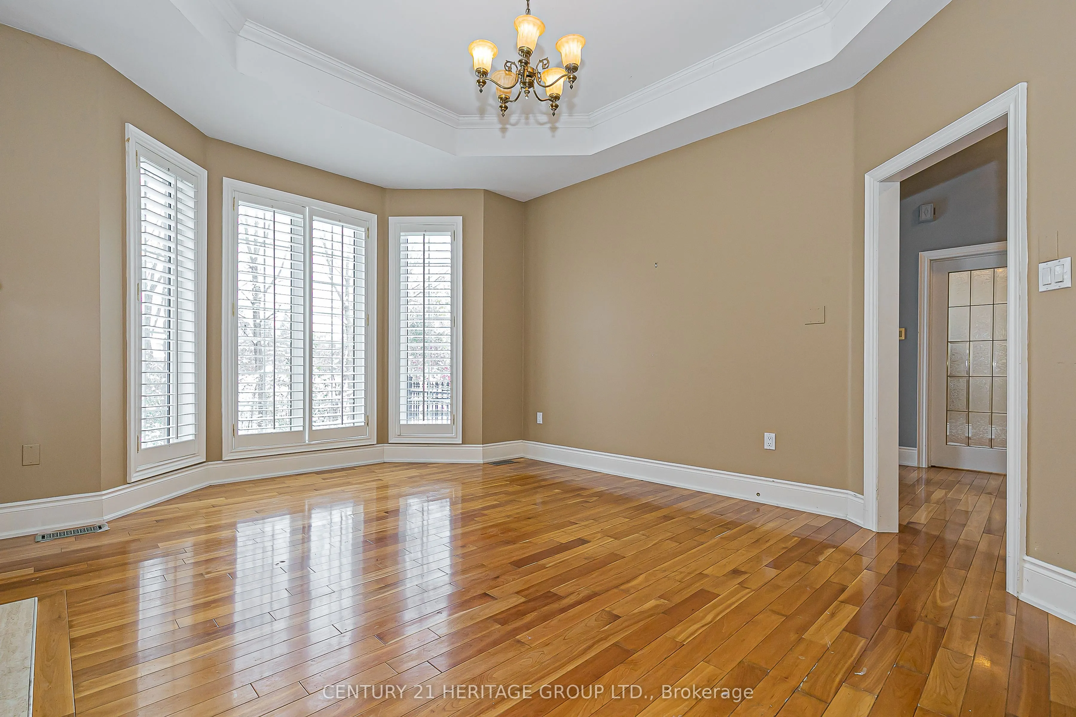 369 Coventry Hill Trail
