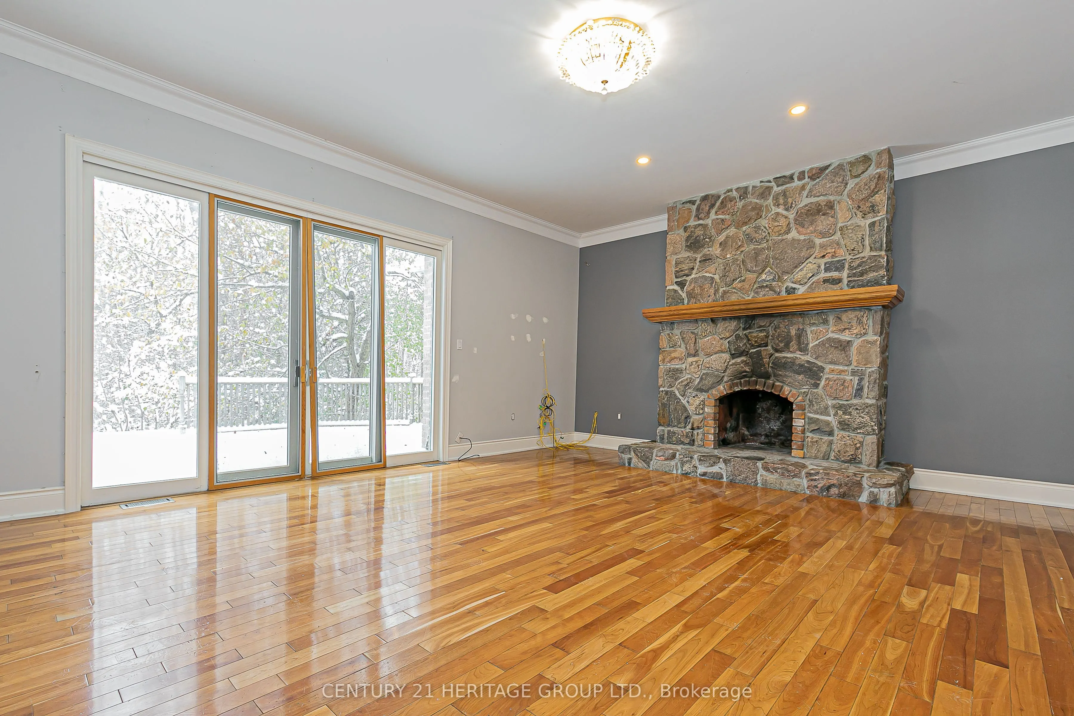 369 Coventry Hill Trail