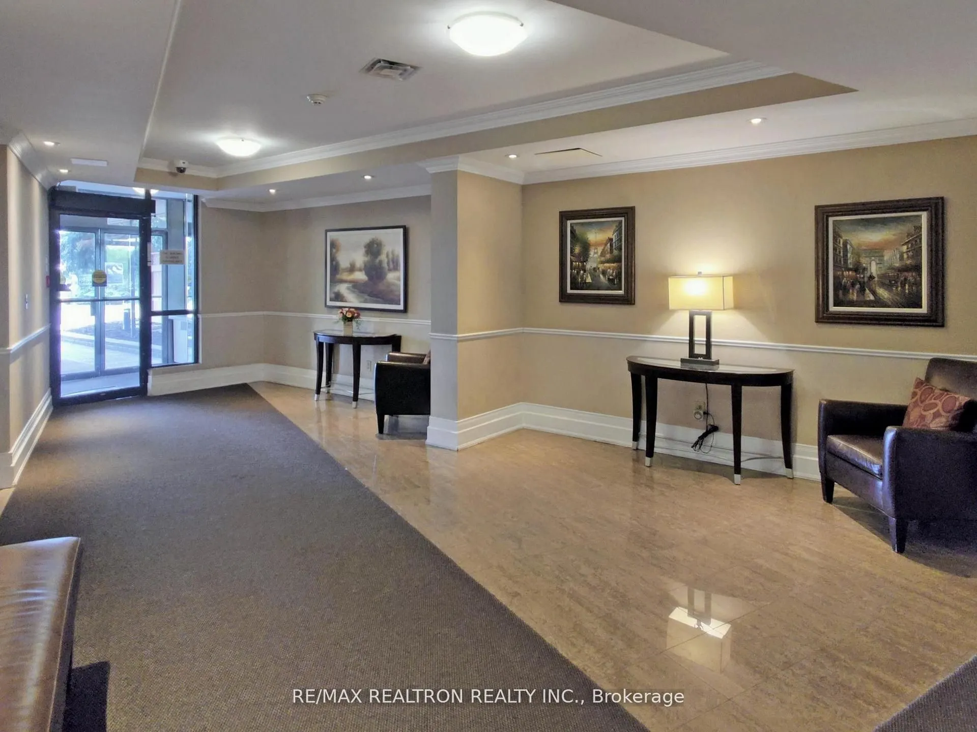 40 Harding Boulevard W #1015