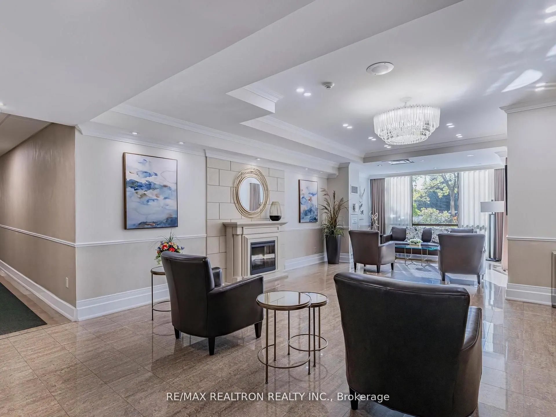 40 Harding Boulevard W #1015