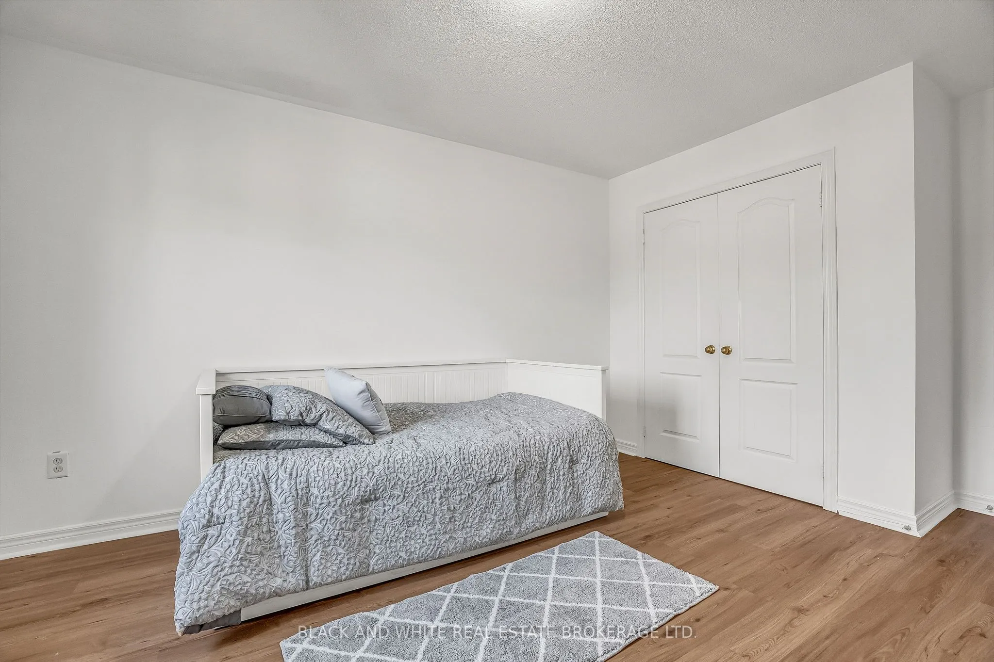 18 Daiseyfield Crescent