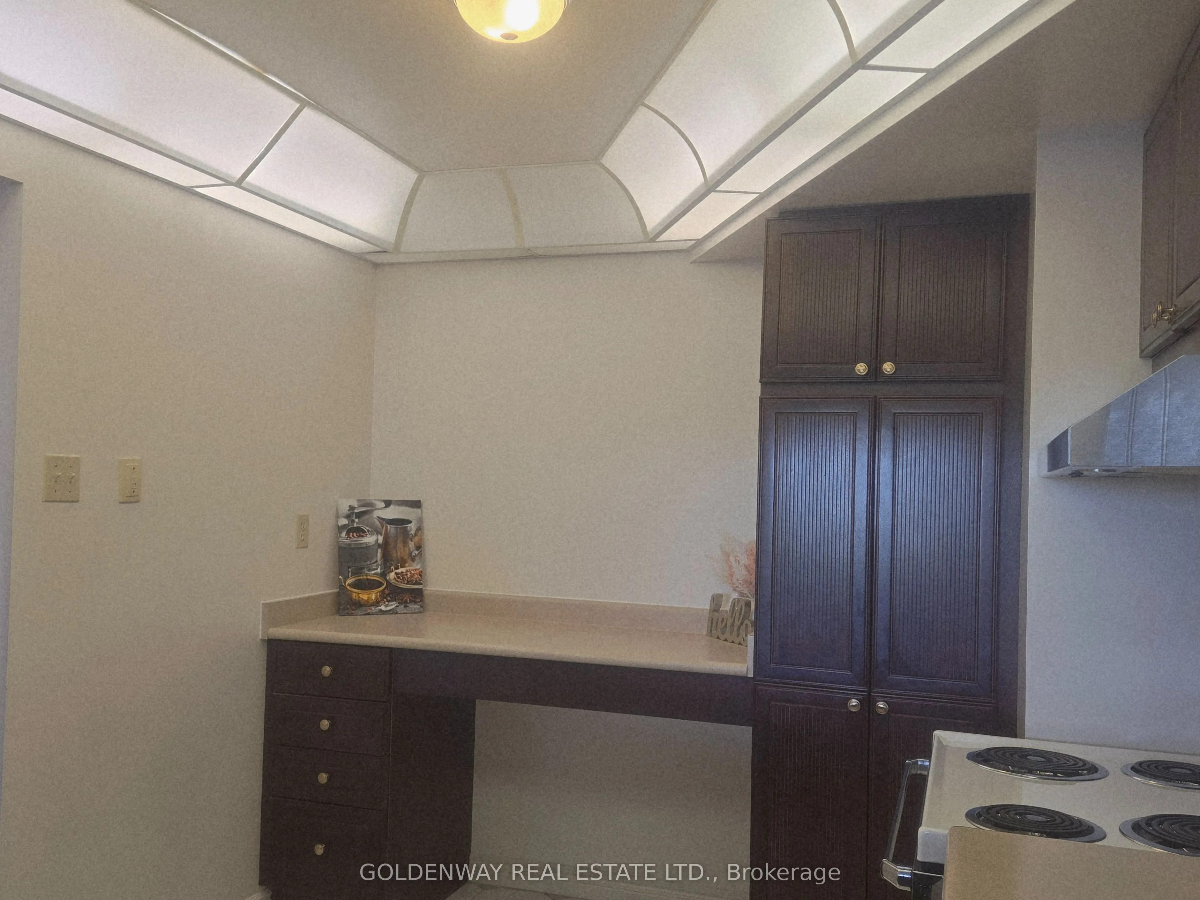7300 Yonge Street #1012