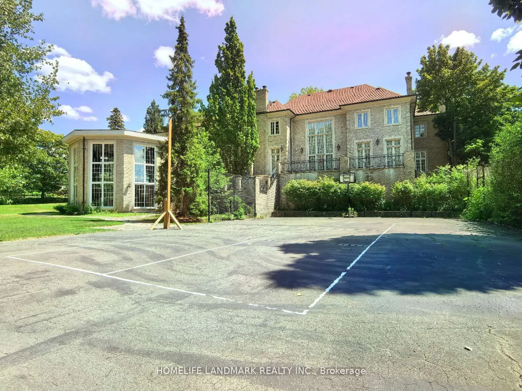 42 Maryvale Crescent