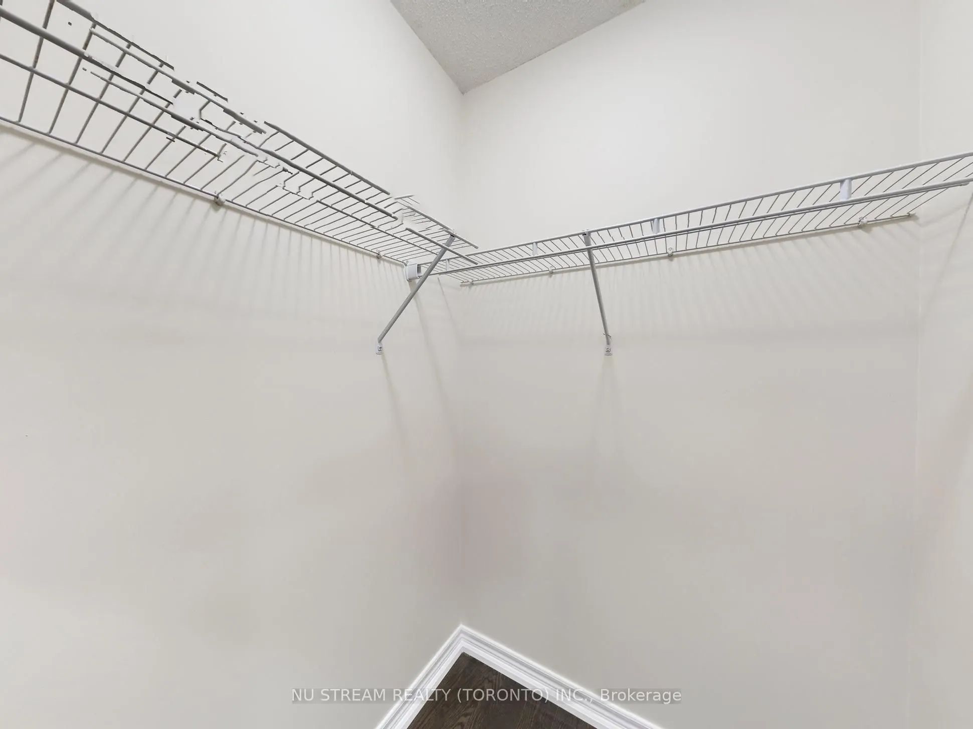 224 Aspenwood Drive