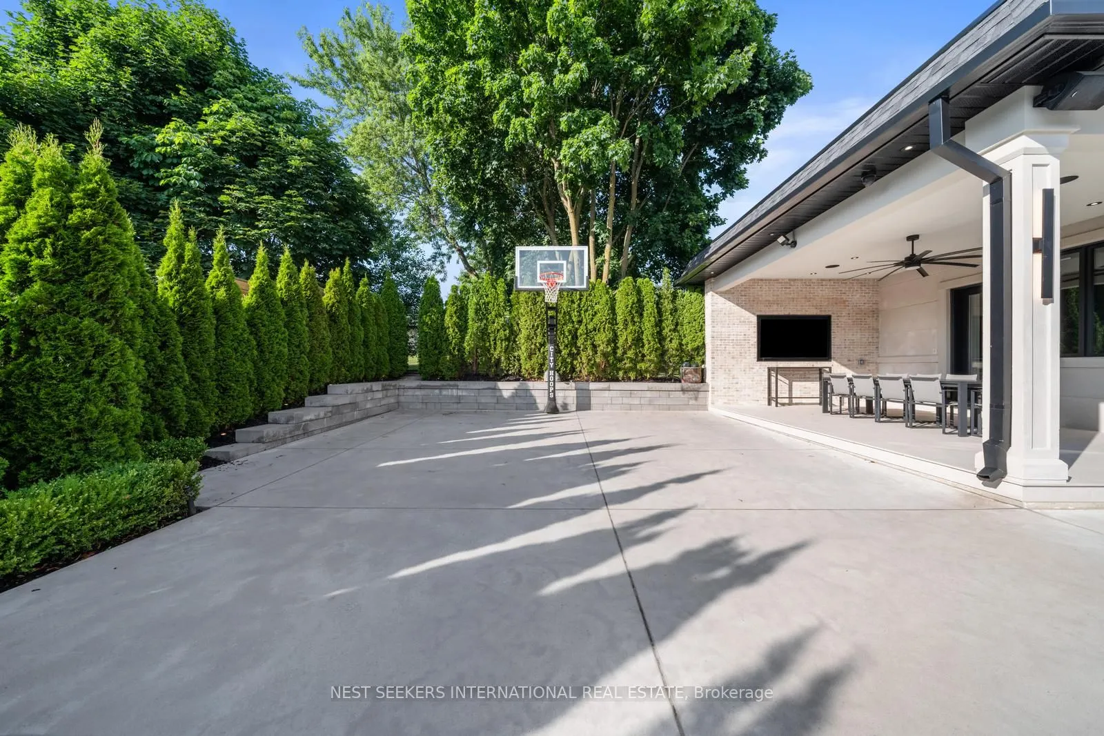 29 Greenside Drive